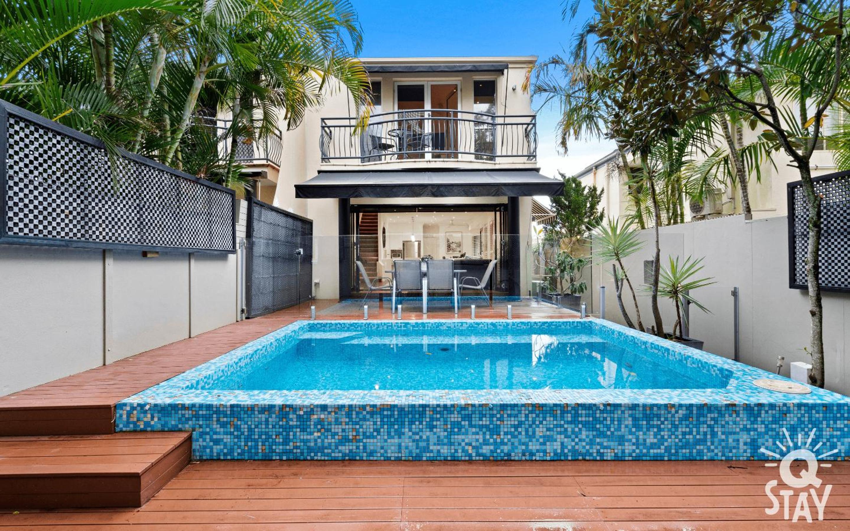 3 Bedroom Villa's in Surfers Paradise - Q Stay