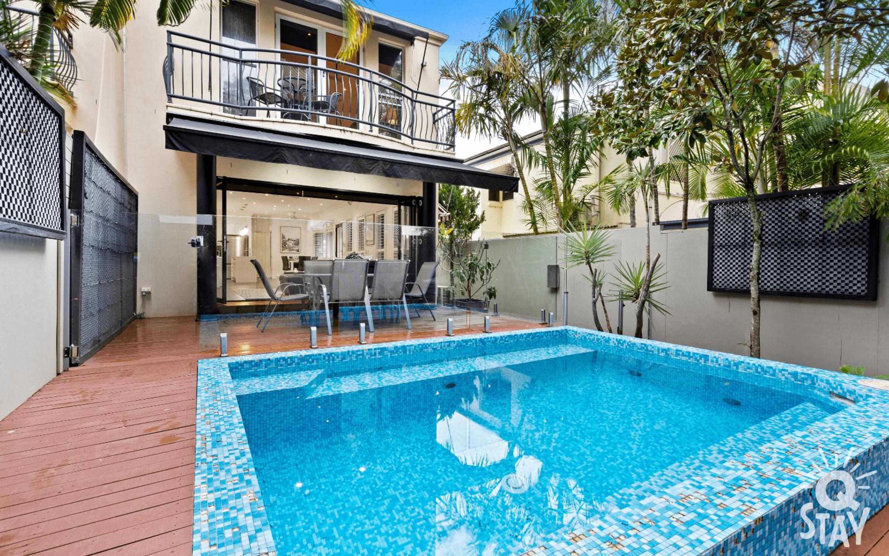 3 Bedroom Villa's in Surfers Paradise - Q Stay