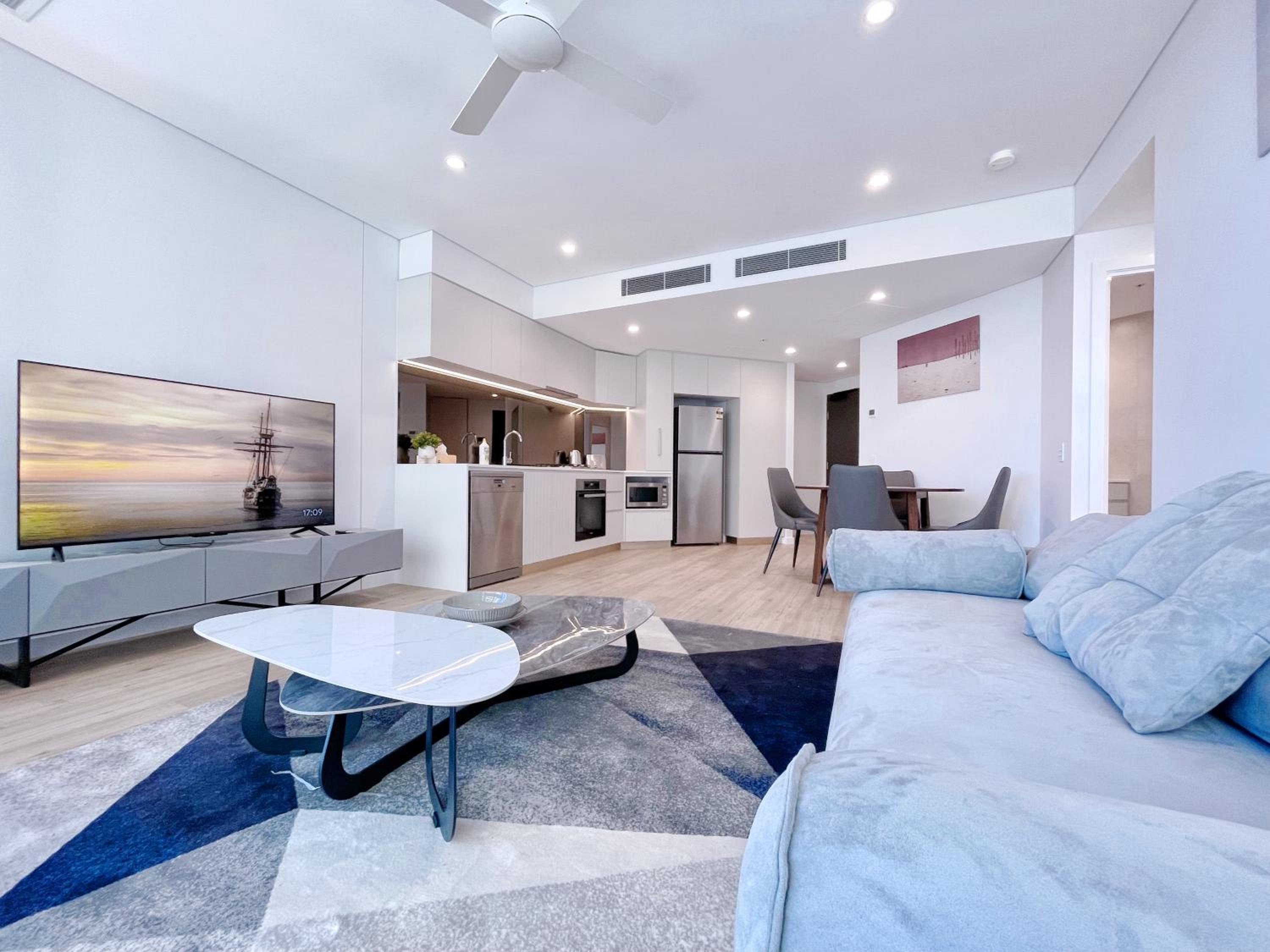 CBD Luxury River View 1Bed Apt The One