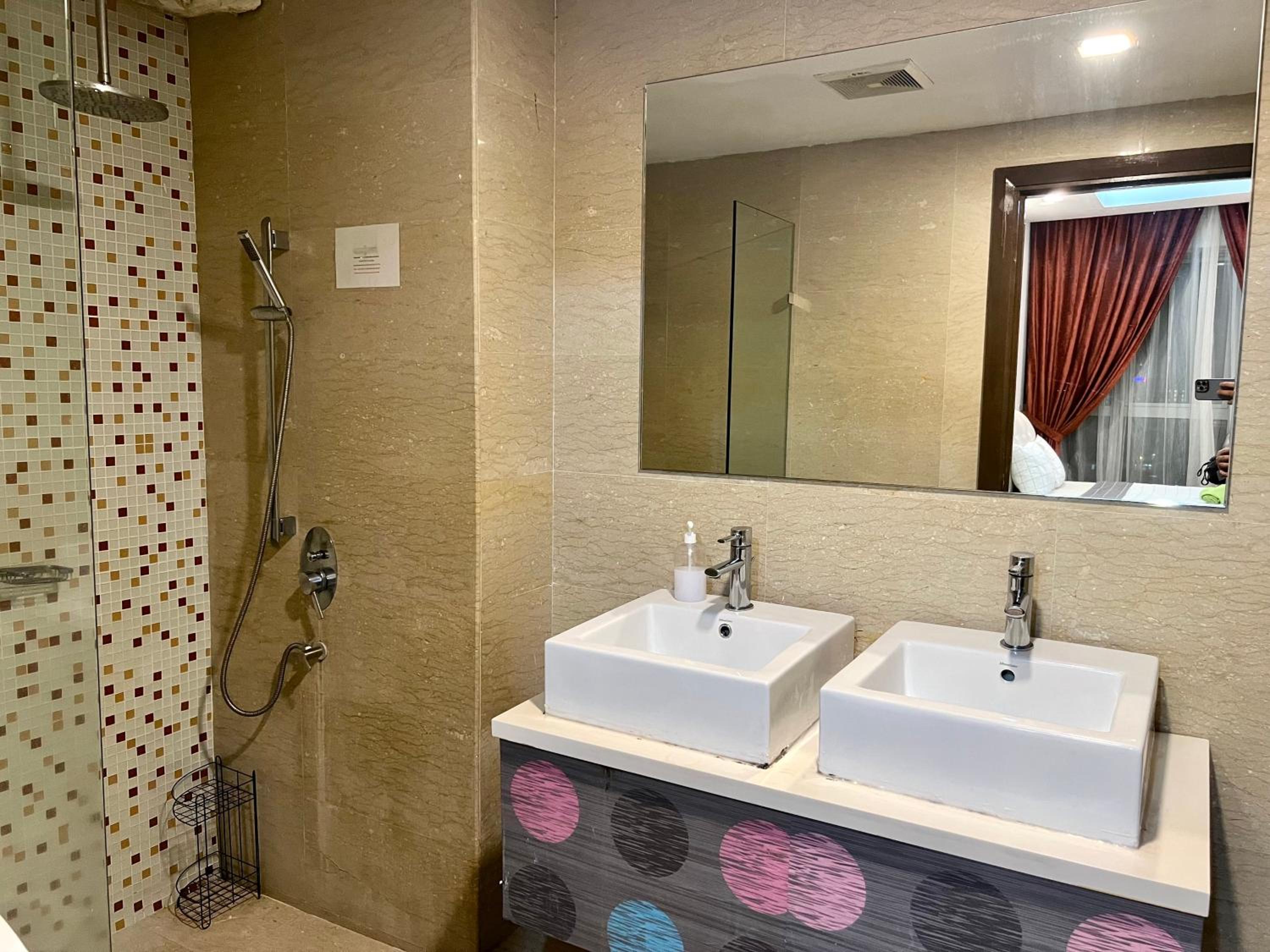 Regalia Service suites BY Fortune