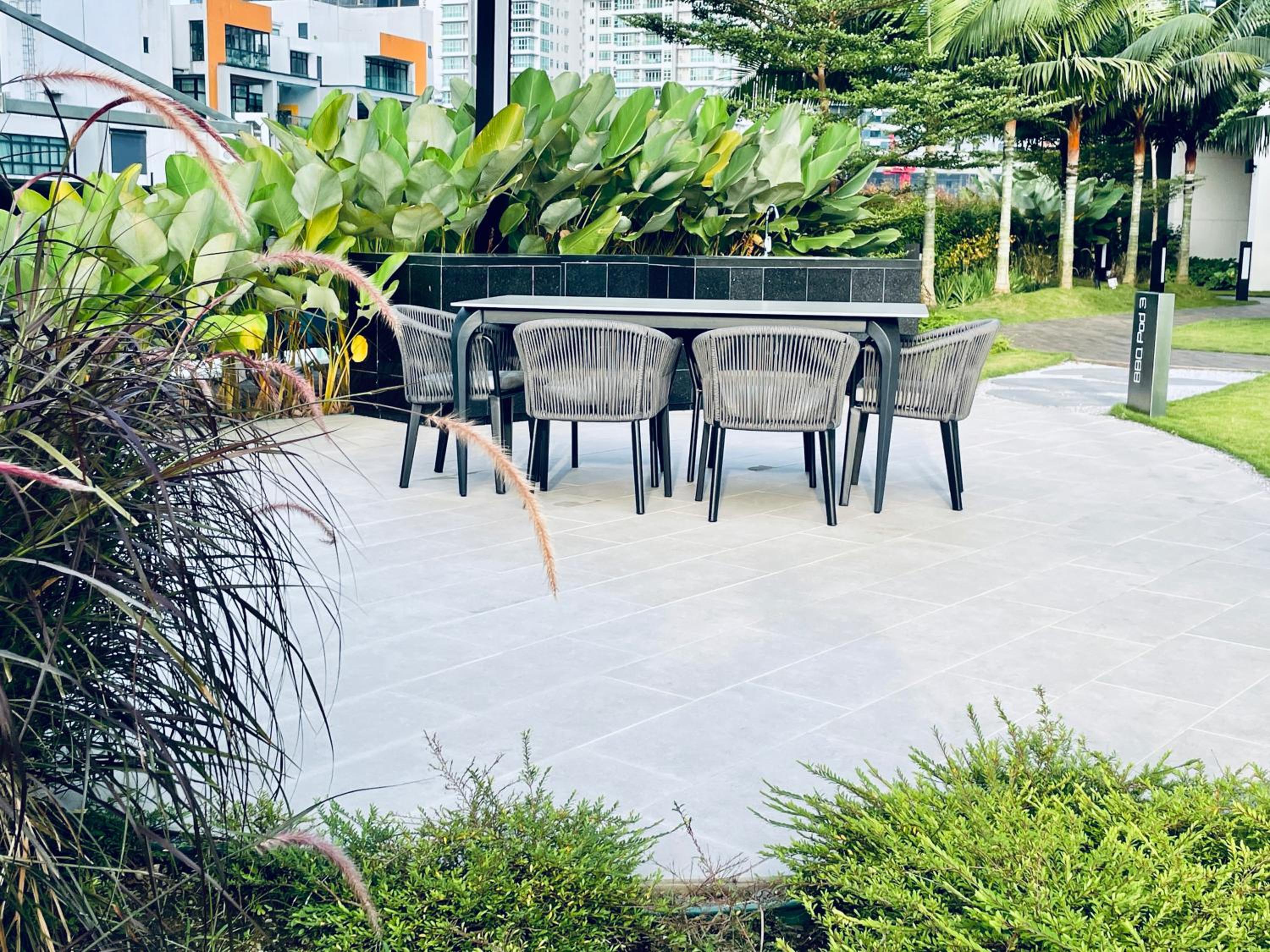 Eaton residences KLCC m@h