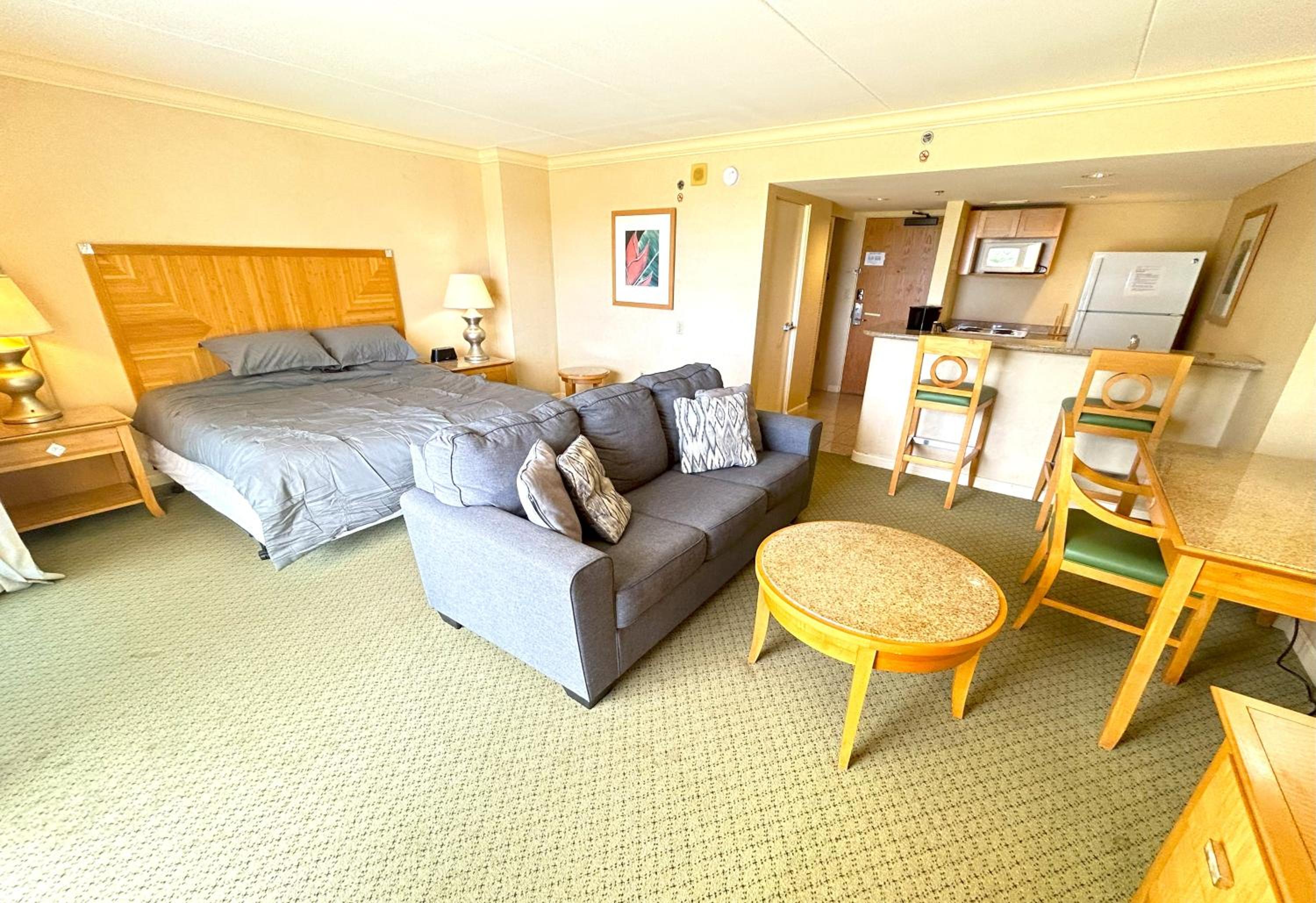 Ilikai Apt 308 - Spacious Studio with Stunning Ocean & Harbor Views view 3