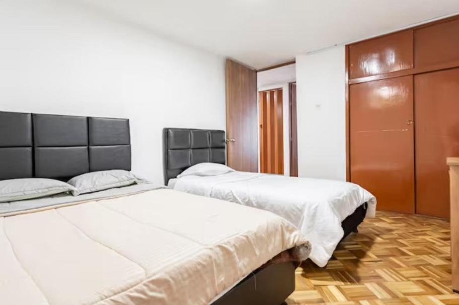 CASA FLORES