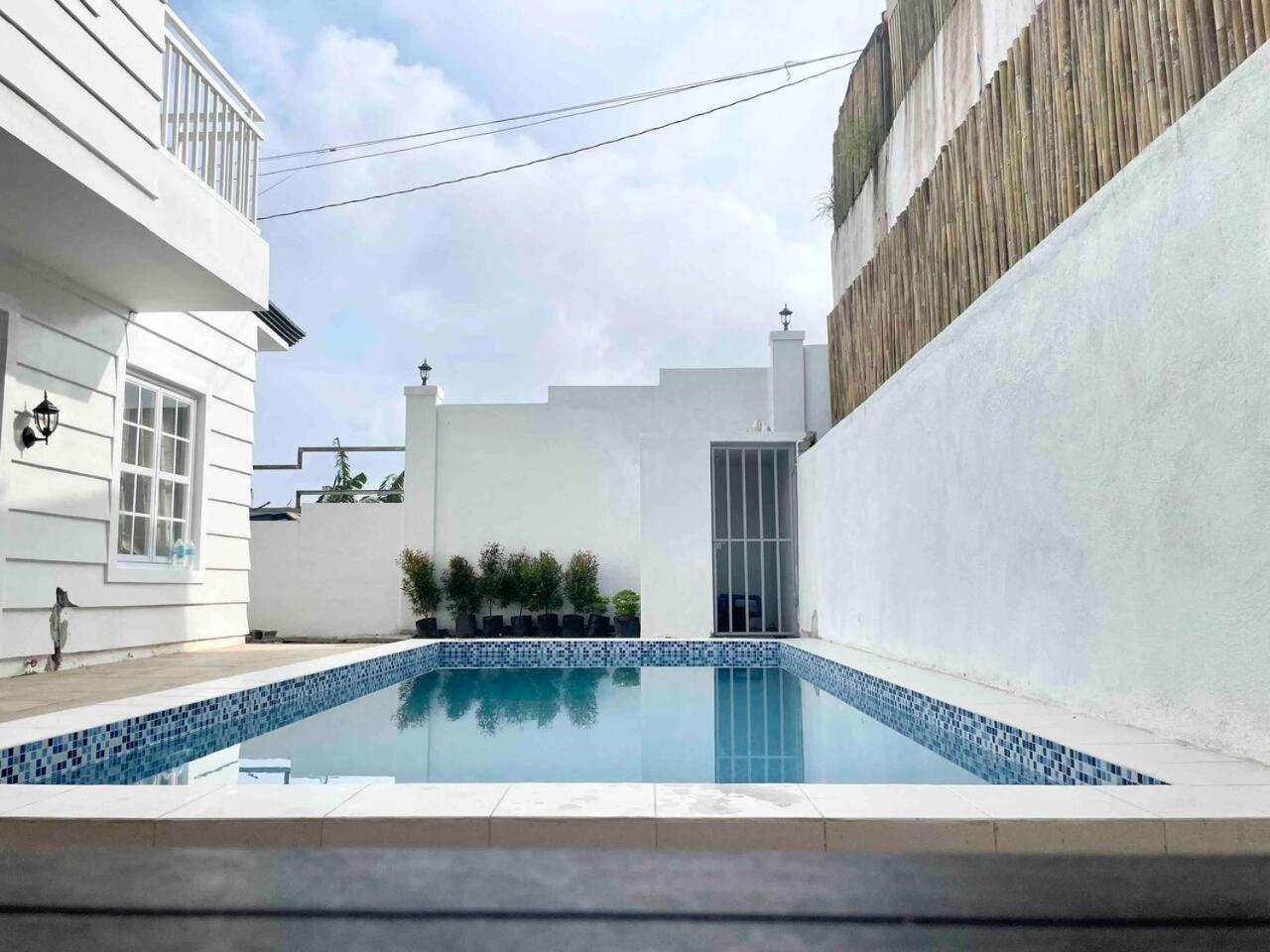 Sofias Country Style Villa in Tagaytay view 2