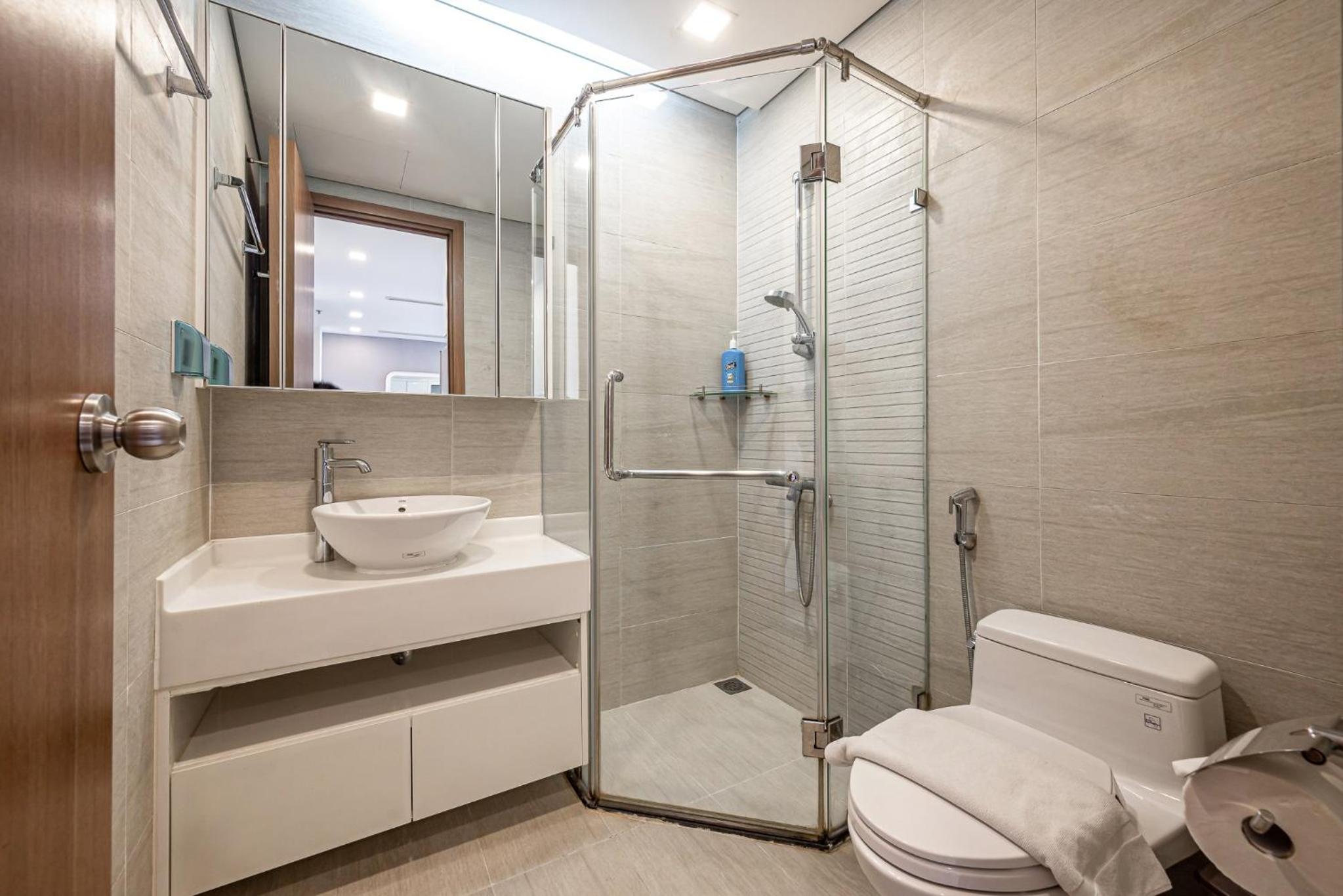 Luxury Apartment at Vinhomes Central Park