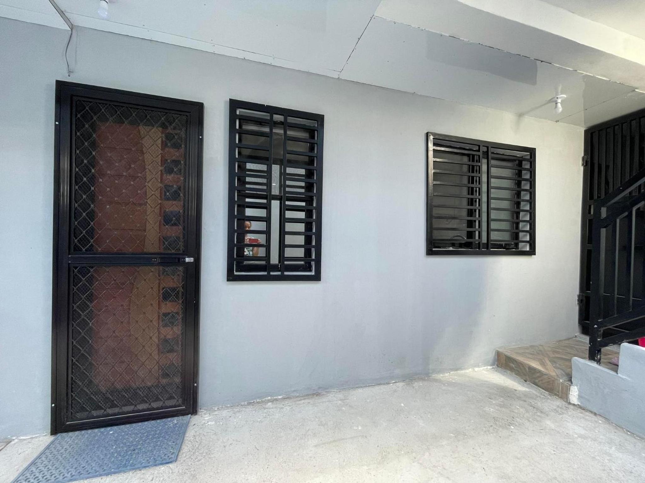 Canlubang Luxury Apartment view 4