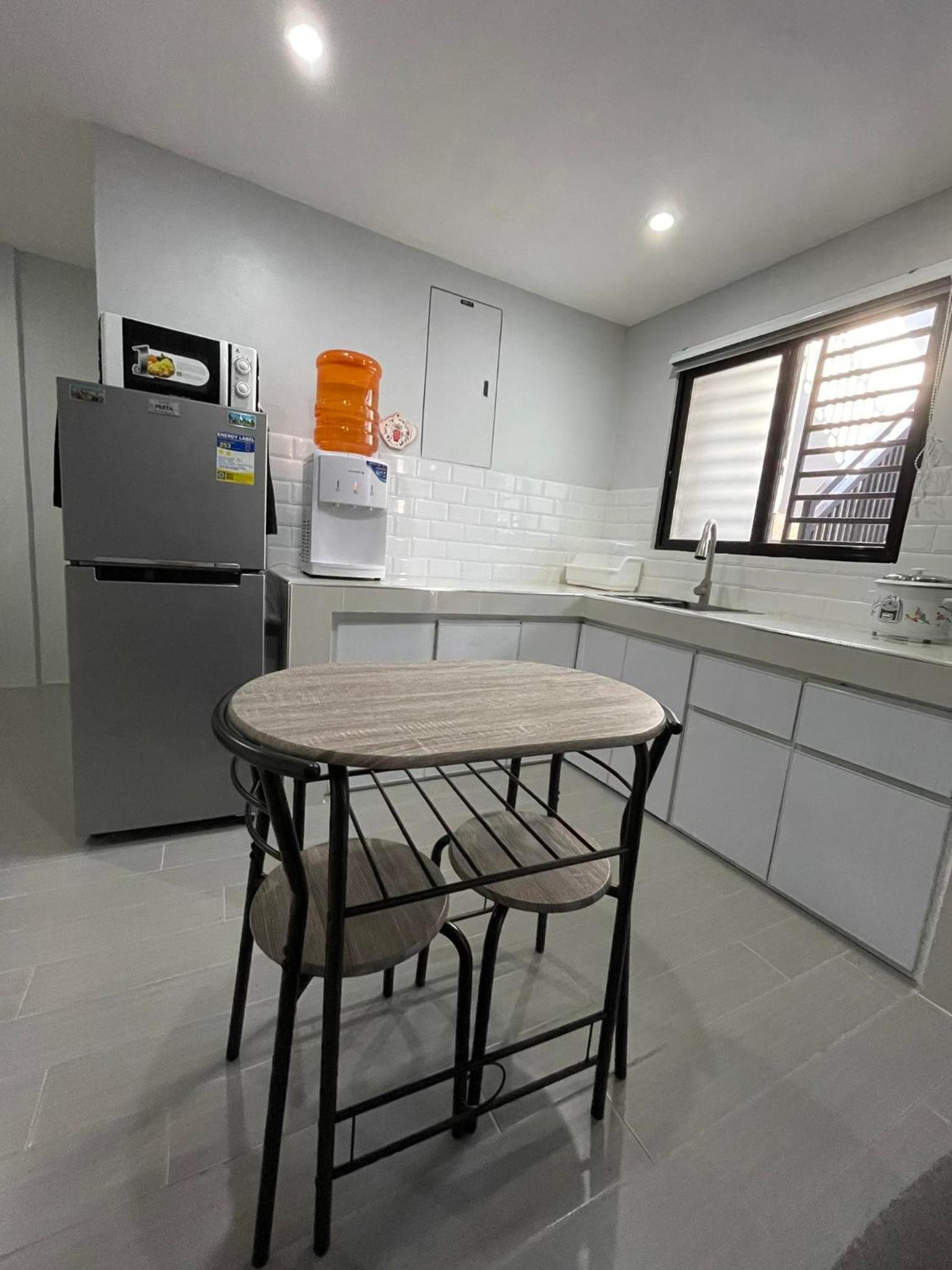 Canlubang Luxury Apartment view 5