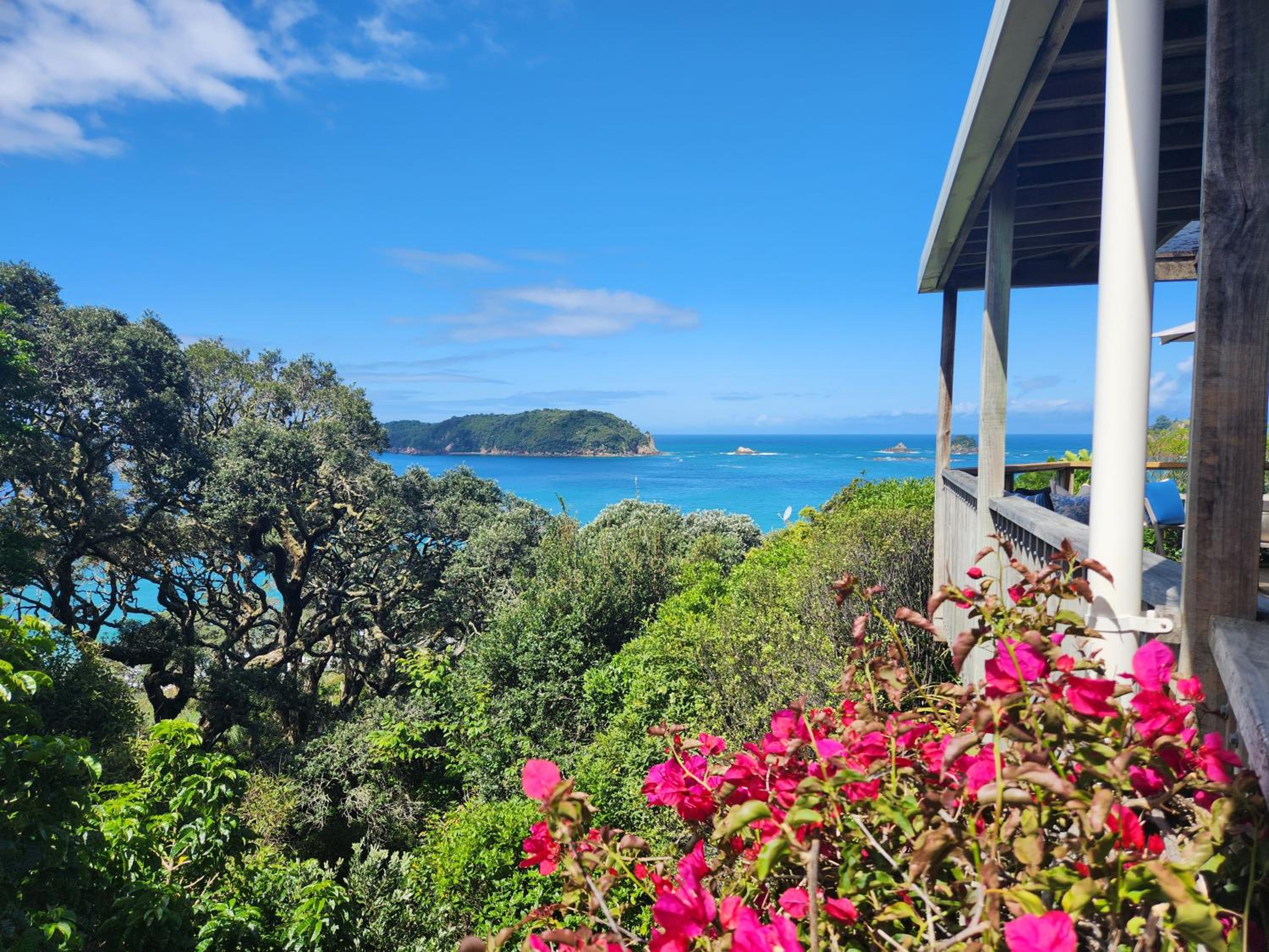 Tutaritari Treehouse view 4
