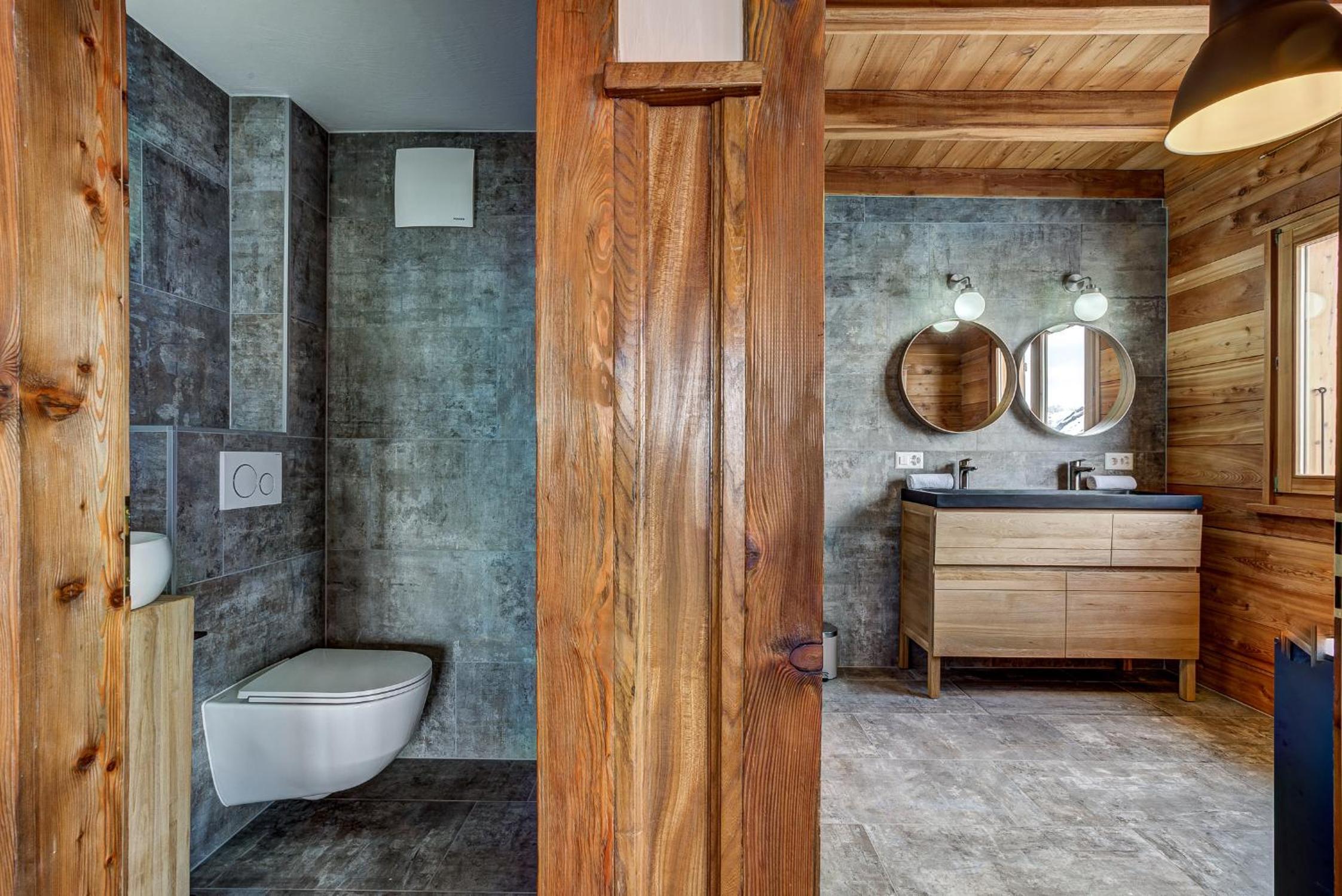 Chalet Alaska