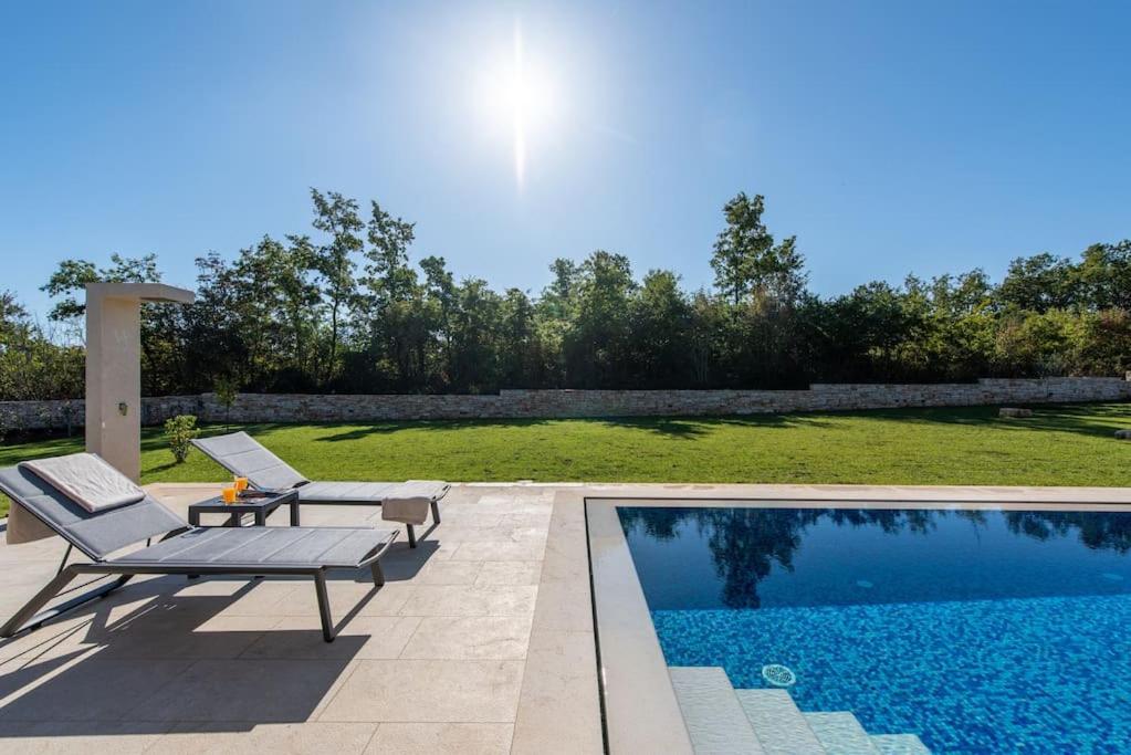 Villa Ariana view 4