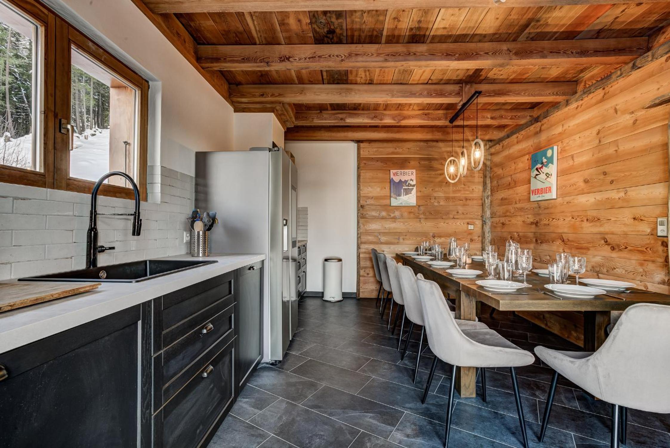 Chalet Alaska
