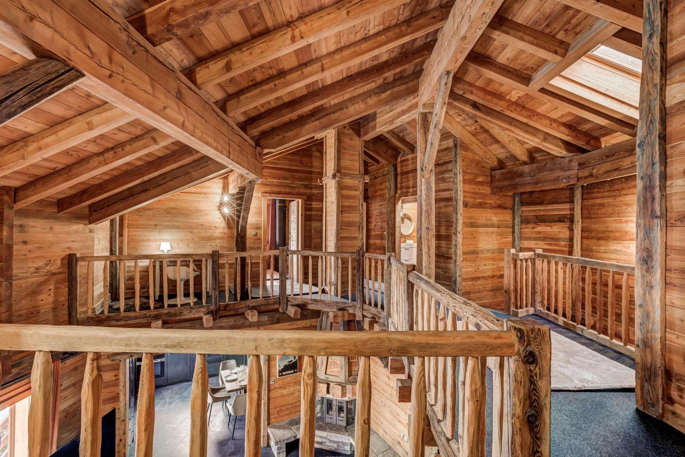 Chalet Alaska
