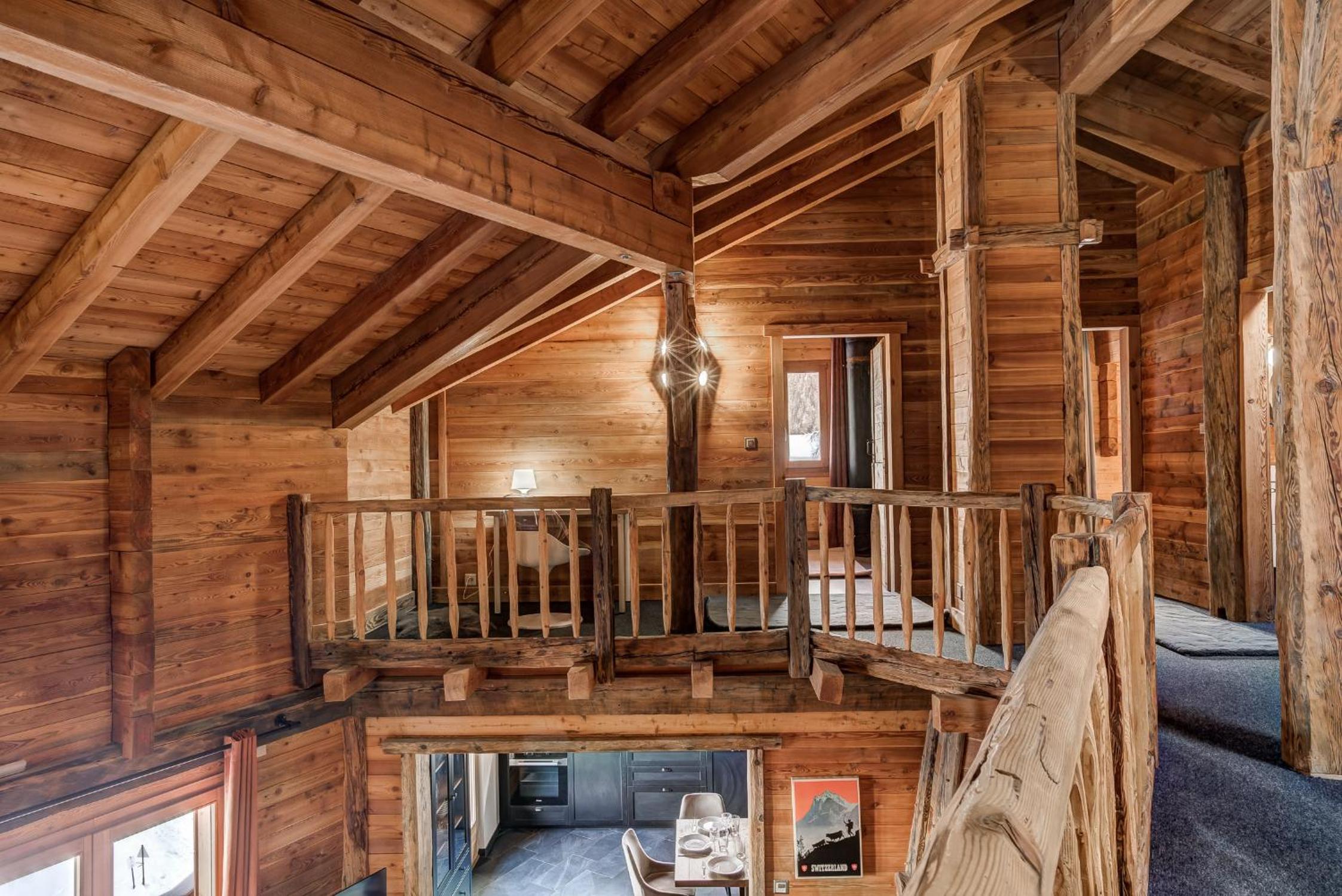 Chalet Alaska