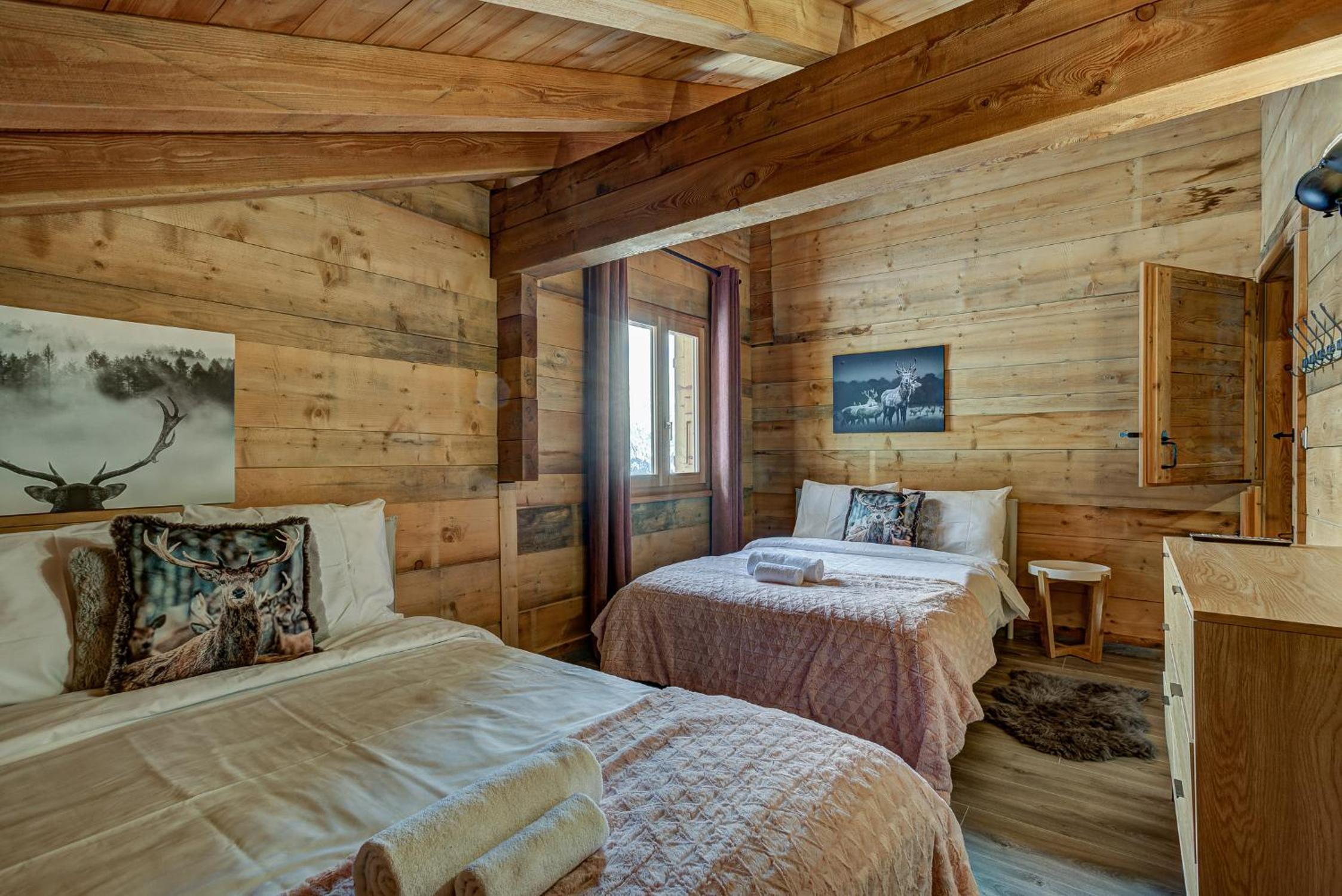 Chalet Alaska