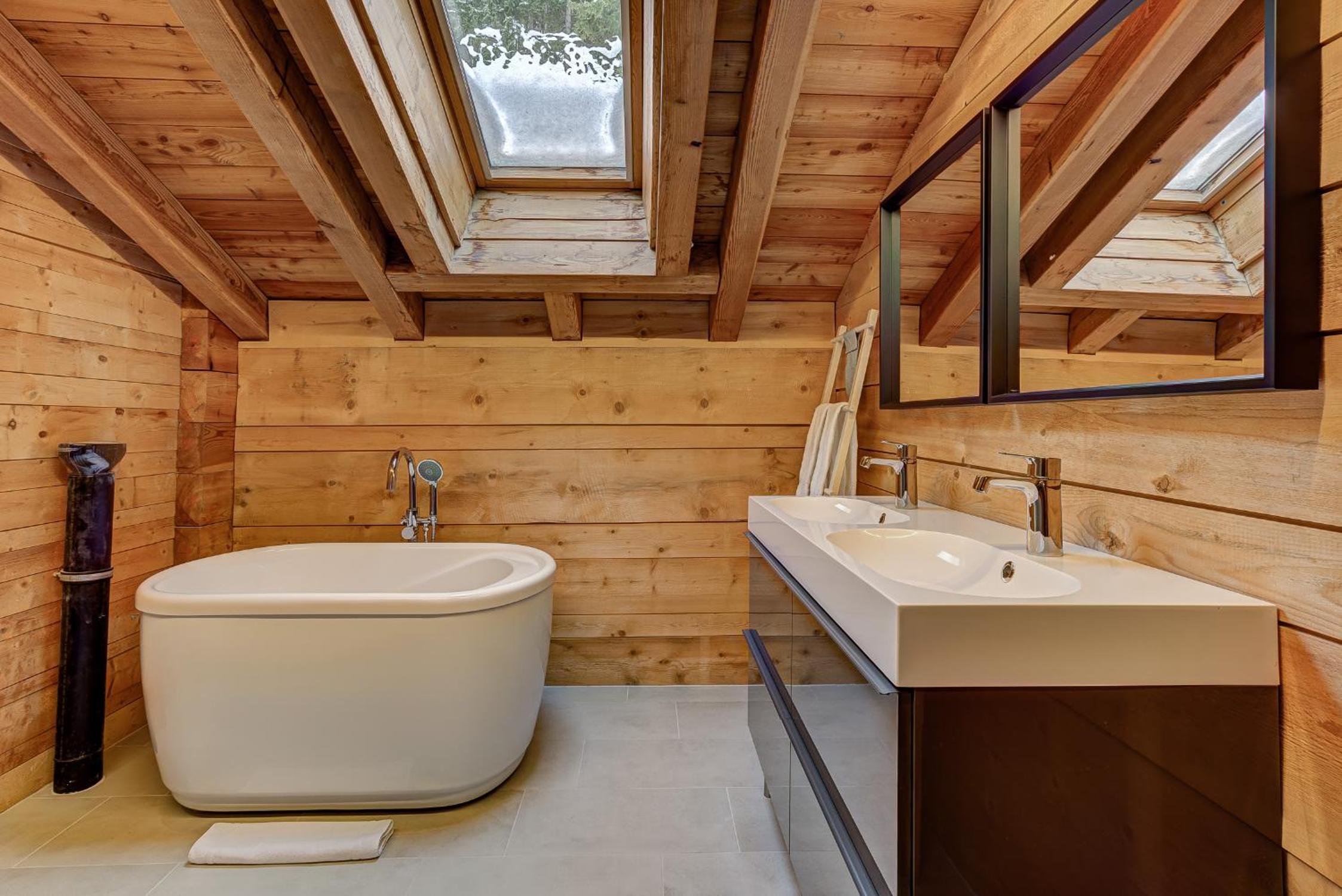 Chalet Alaska
