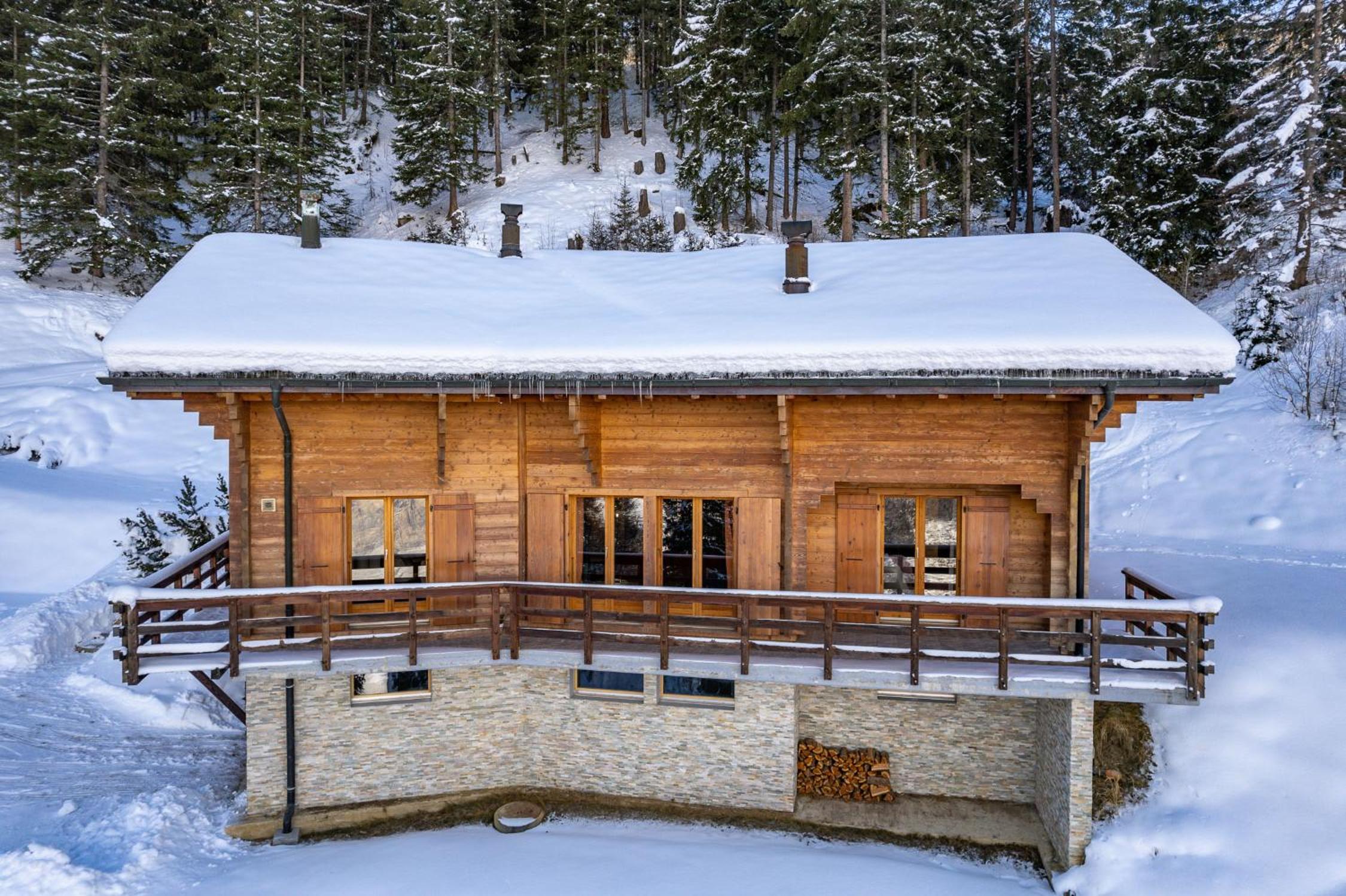 Chalet Alaska