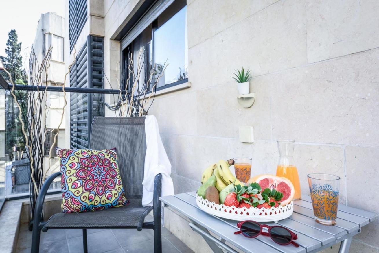 Stunning 2BR Apt w Balcony in City Center with Mamad by Sea N' Rent view 5
