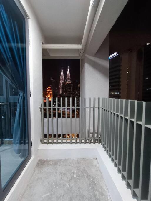 CLS 16B KLCC Balcony View Studio
