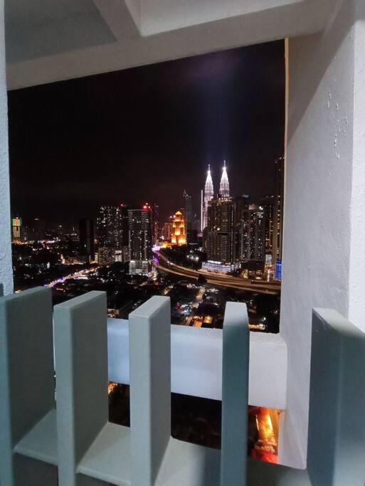 CLS 16B KLCC Balcony View Studio