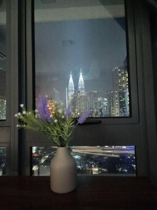 CLS 16B KLCC Balcony View Studio