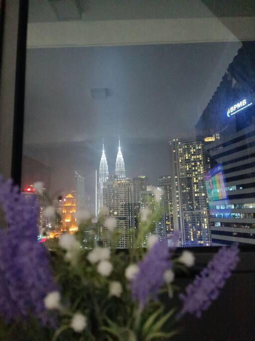 CLS 16B KLCC Balcony View Studio