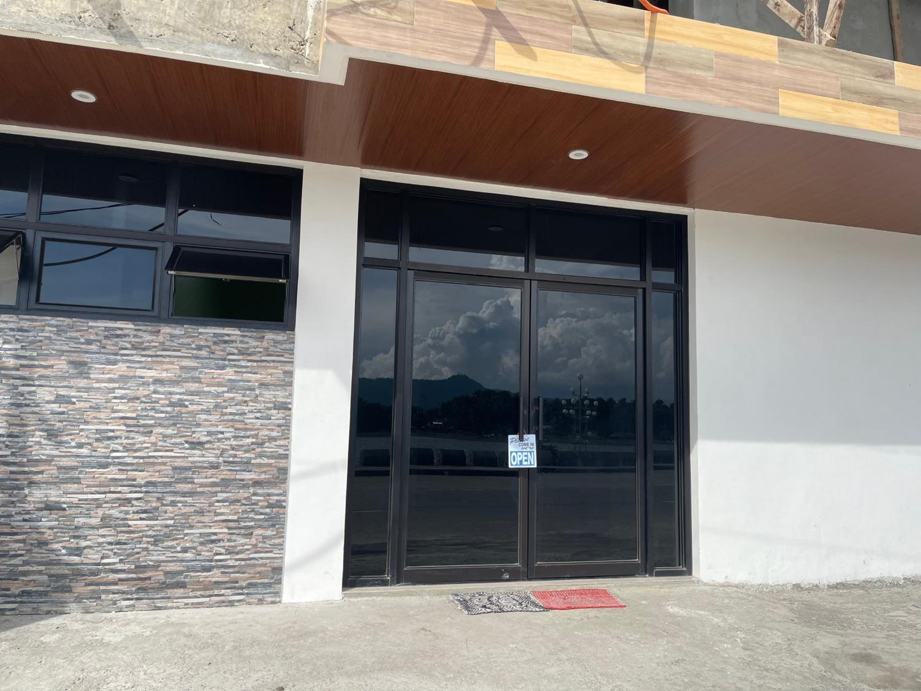 Dapitan Travellers Inn - Property Image 1