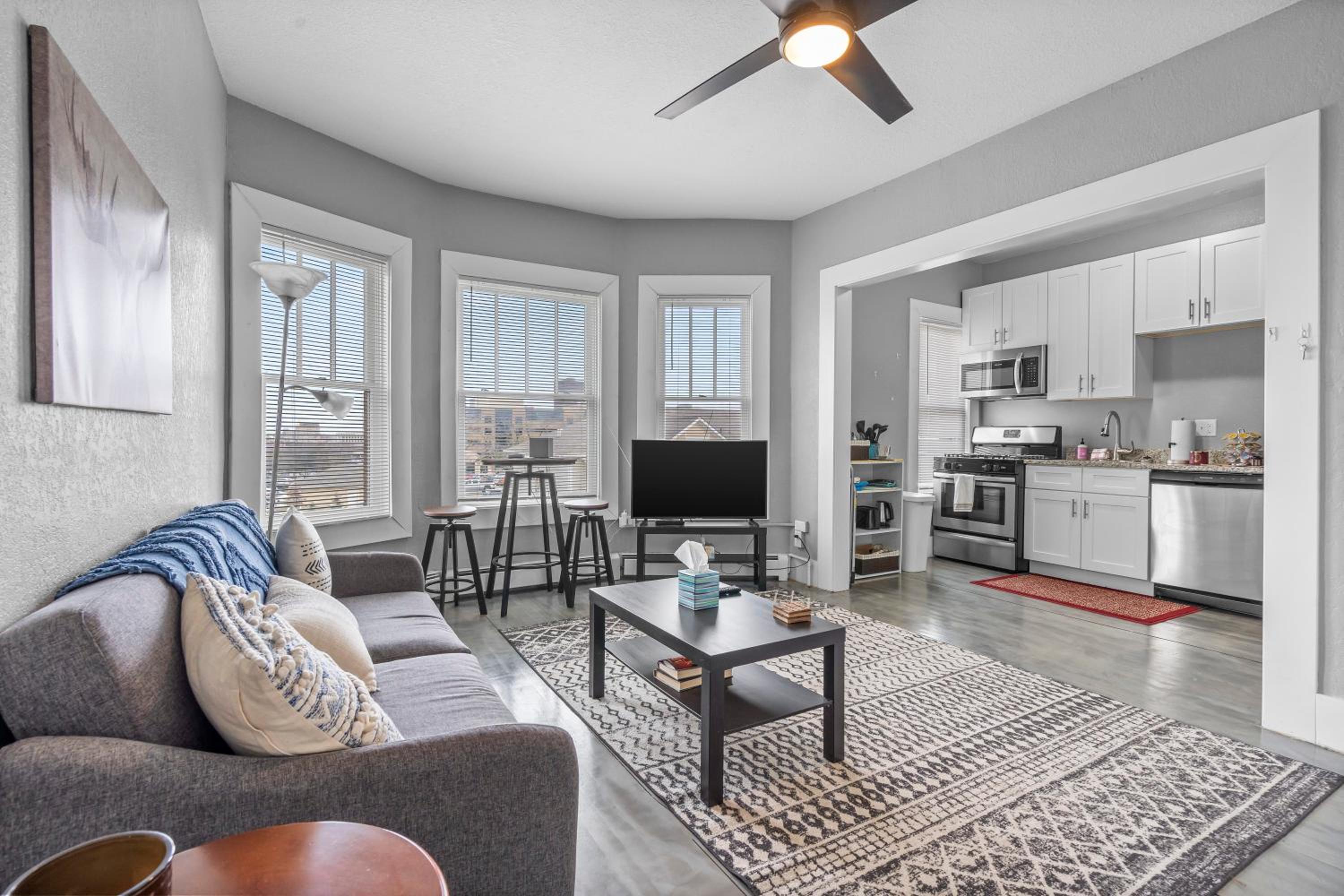 Navarre Apartments
