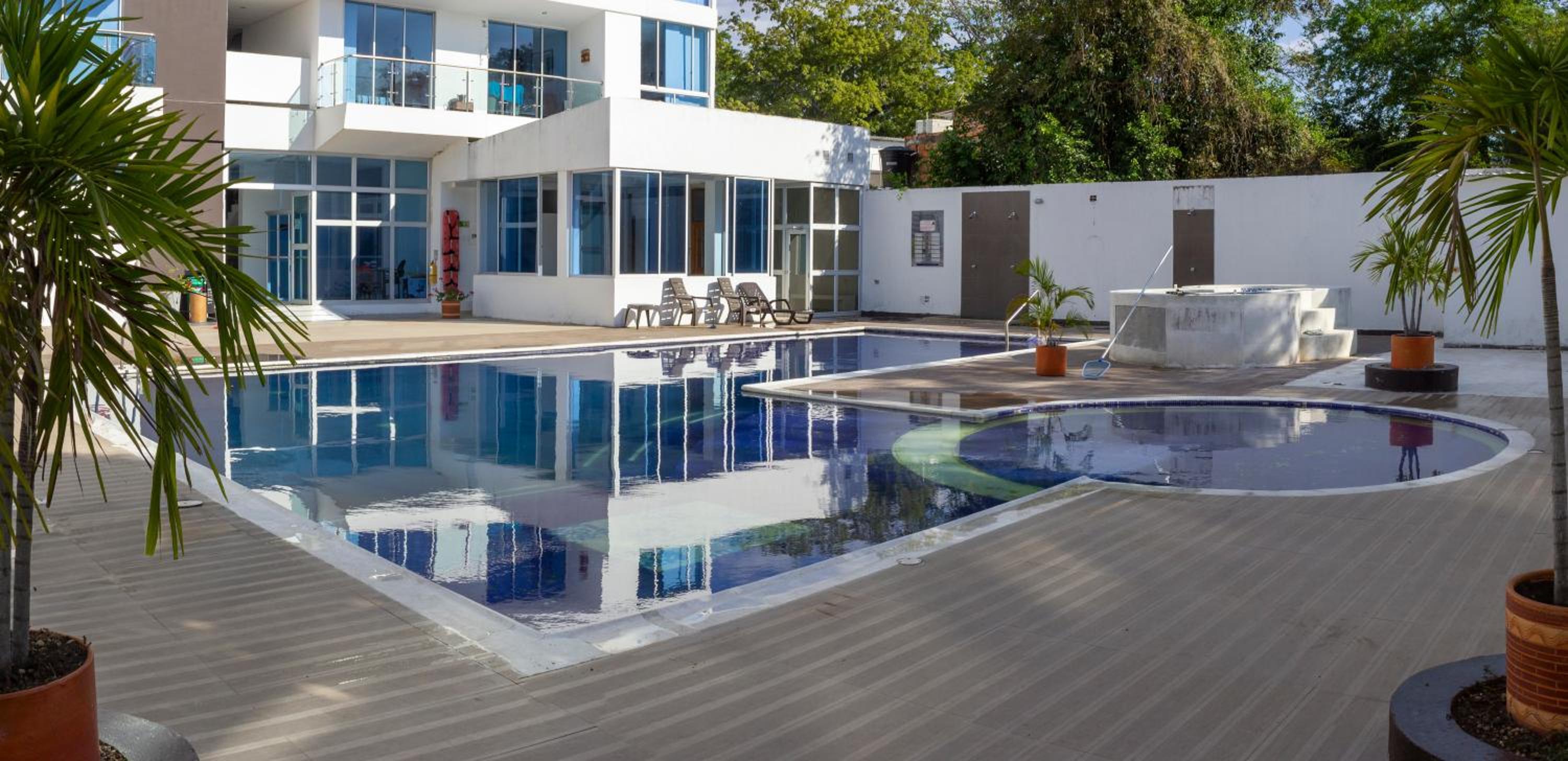 El Refugio Ricaurte - Piscina Renovada