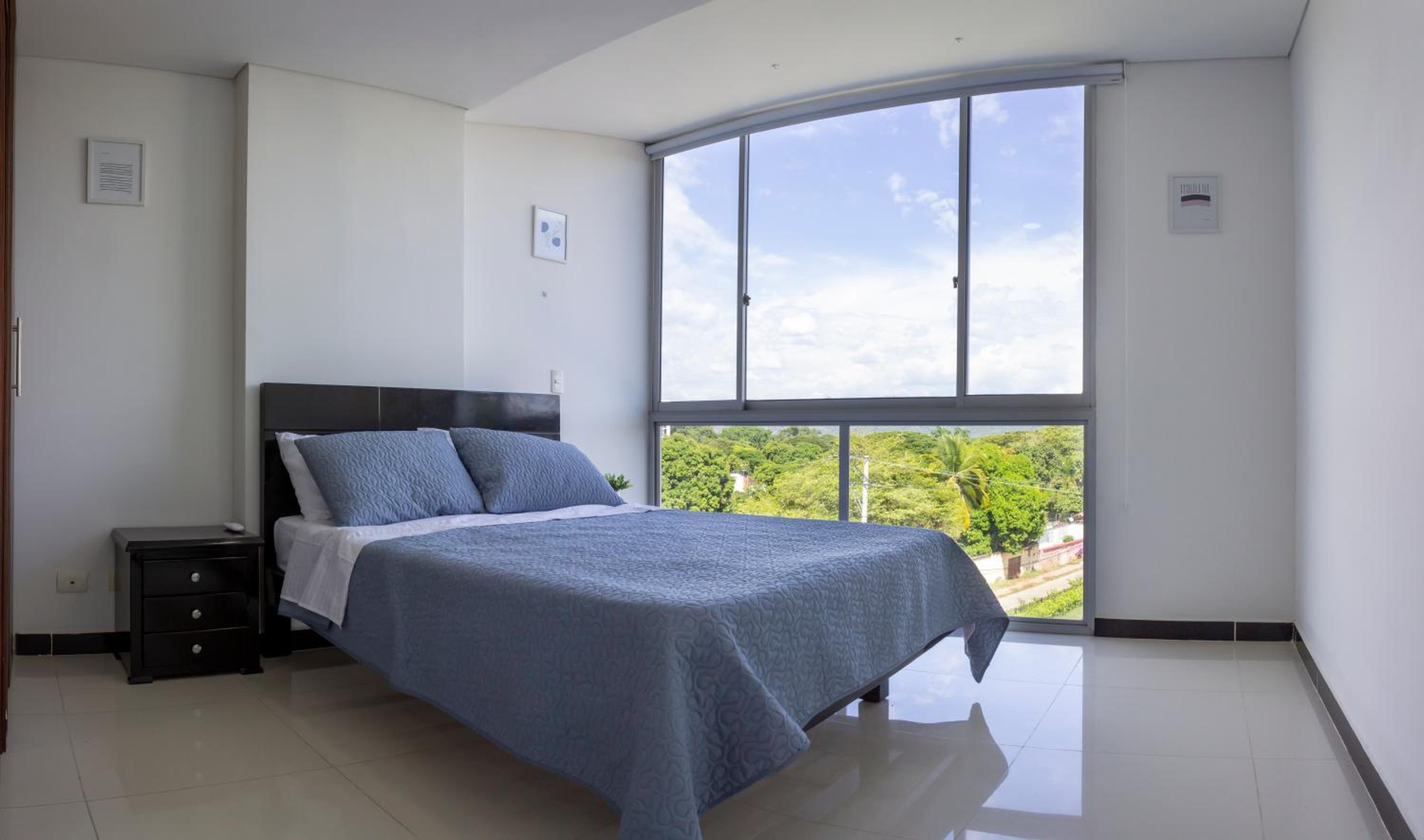 El Refugio Ricaurte - Piscina Renovada