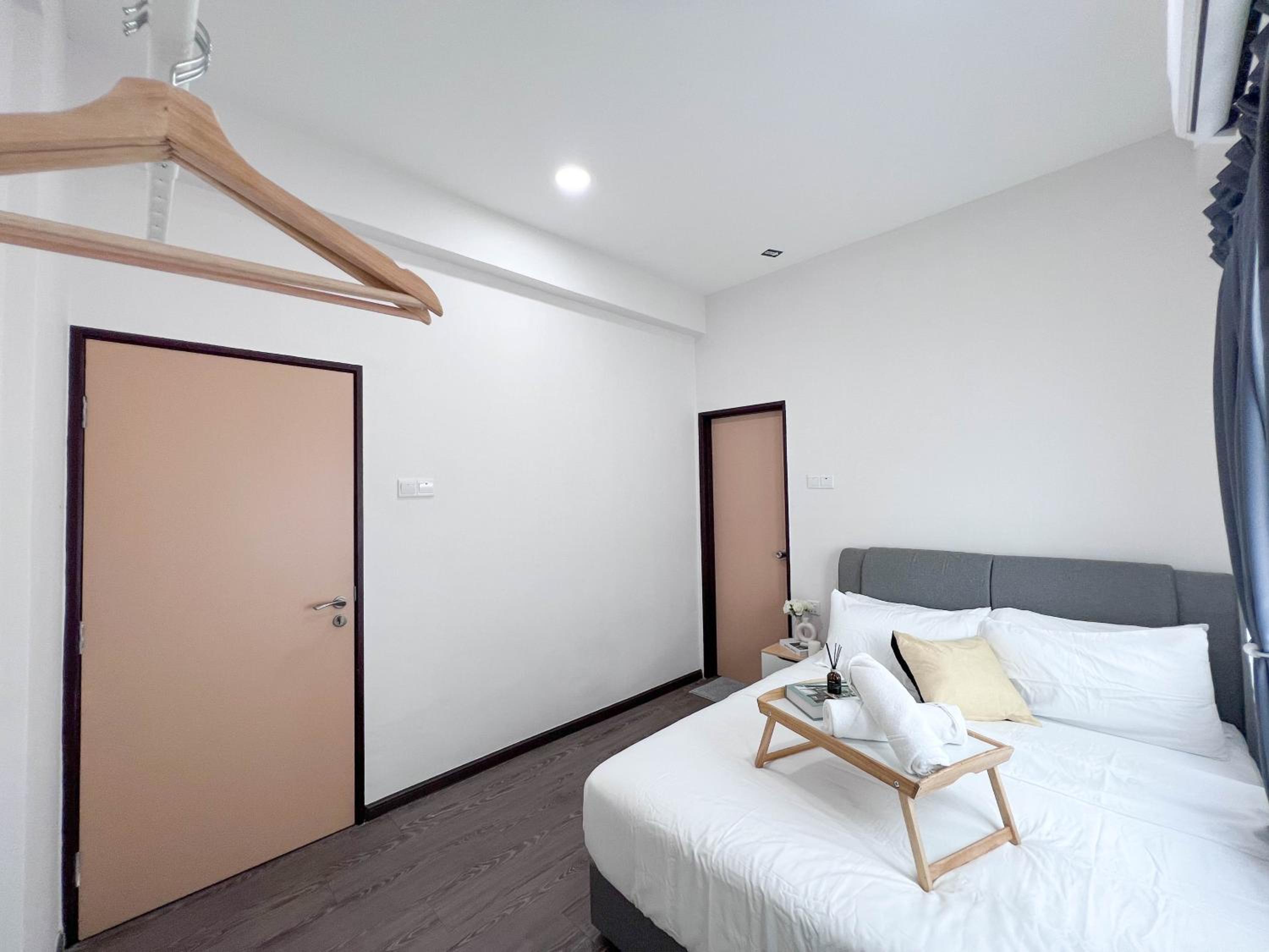 MH Maison by Manhattan Group