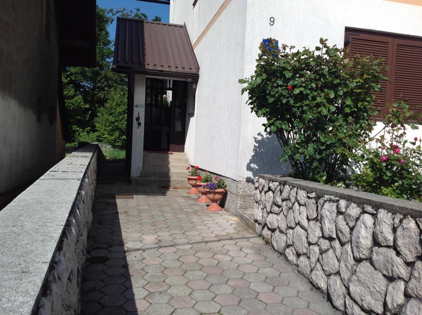 Hotel APARTMENT GORDANA A4+2 FOR 6 PAX NATURE PARK - Image 1