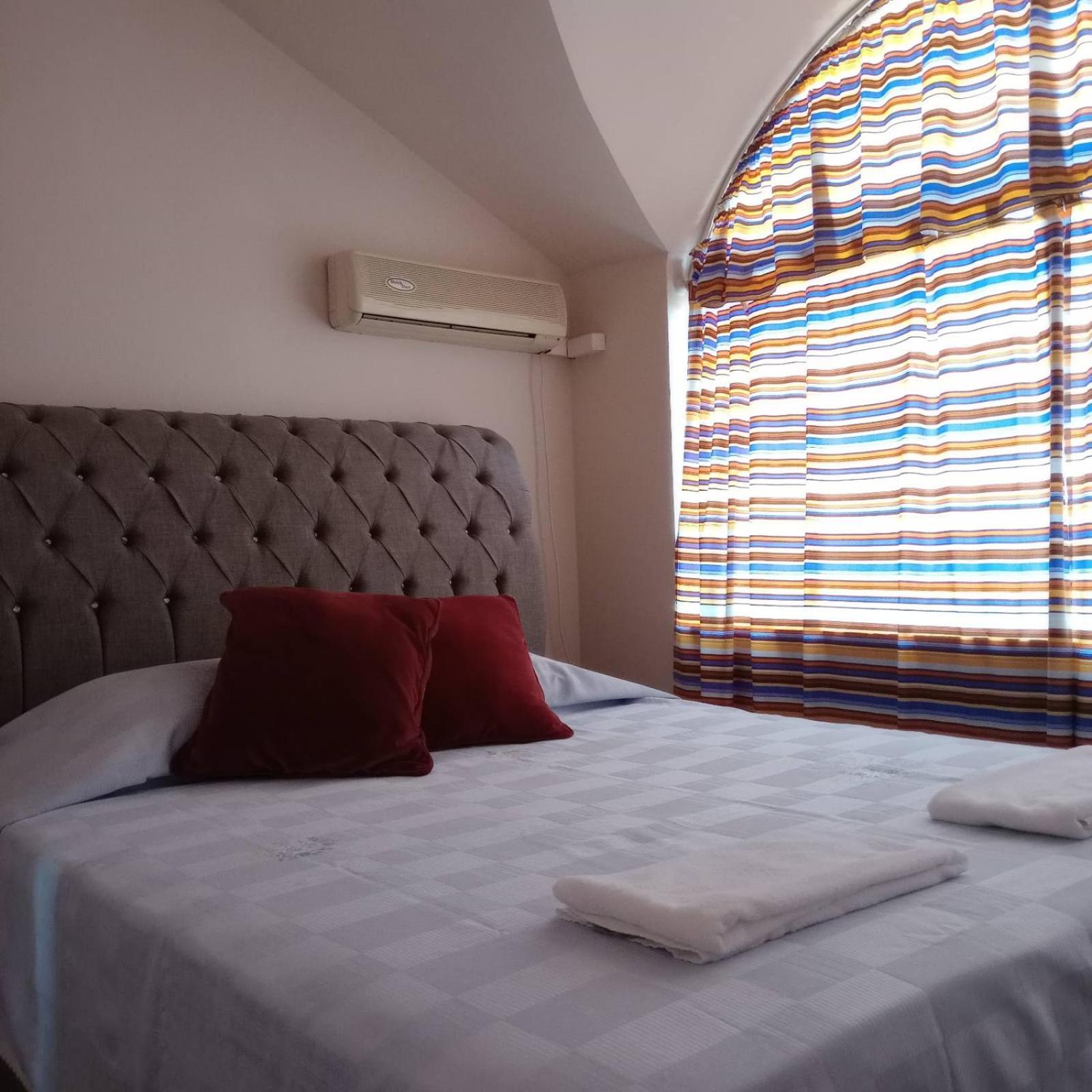 Wild Cherry 2 bedroom Apartament Economy-3