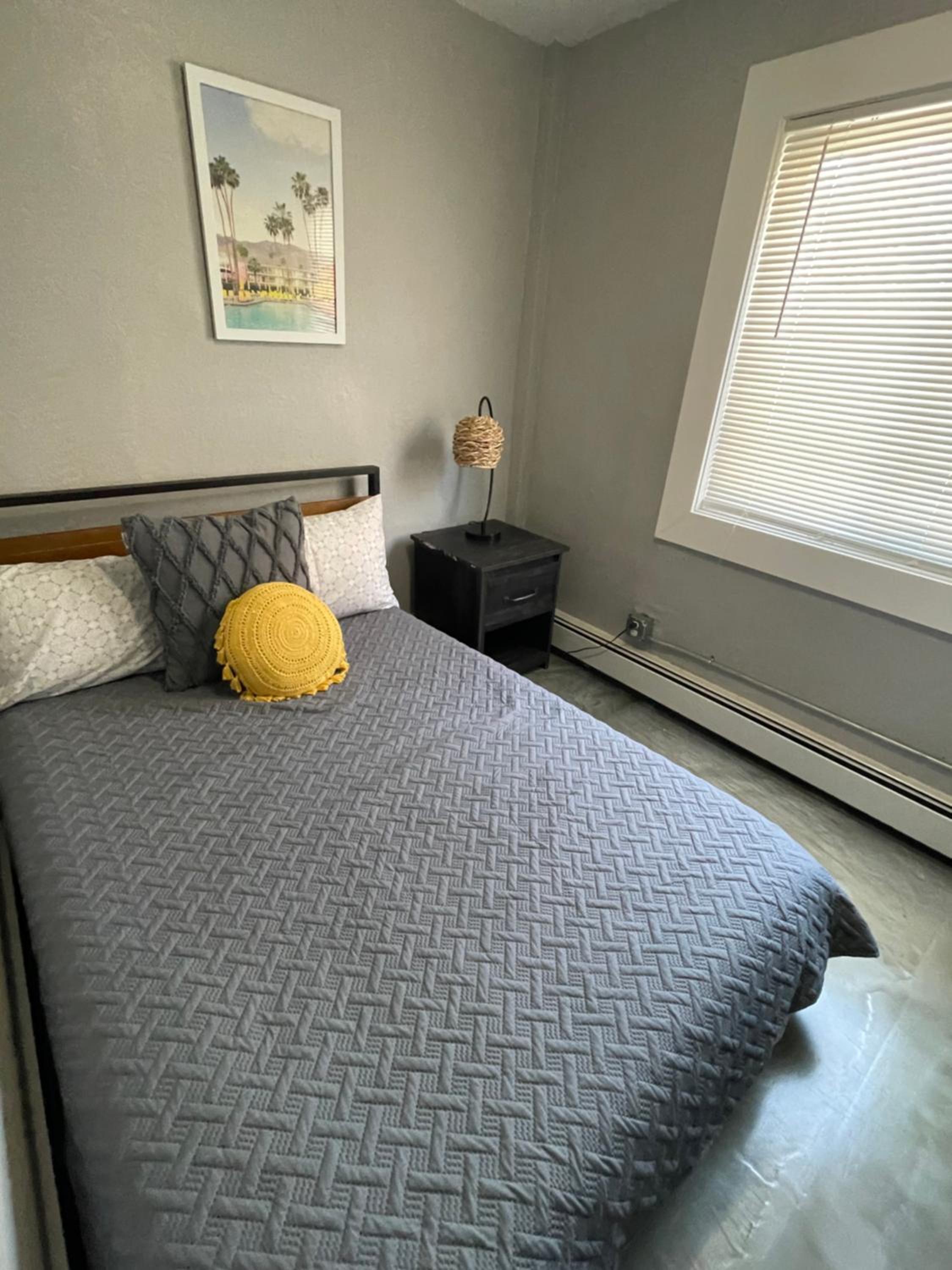 Navarre Apartments
