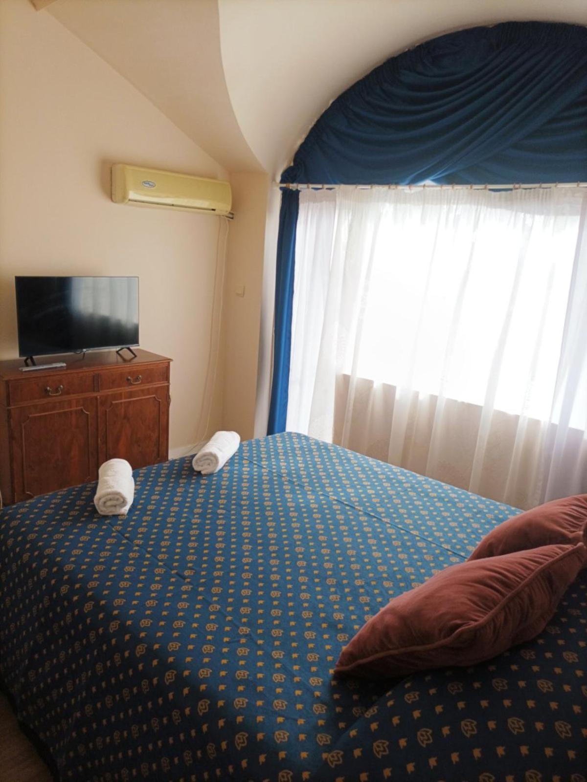 Wild Cherry 2 bedroom Apartament Economy-4