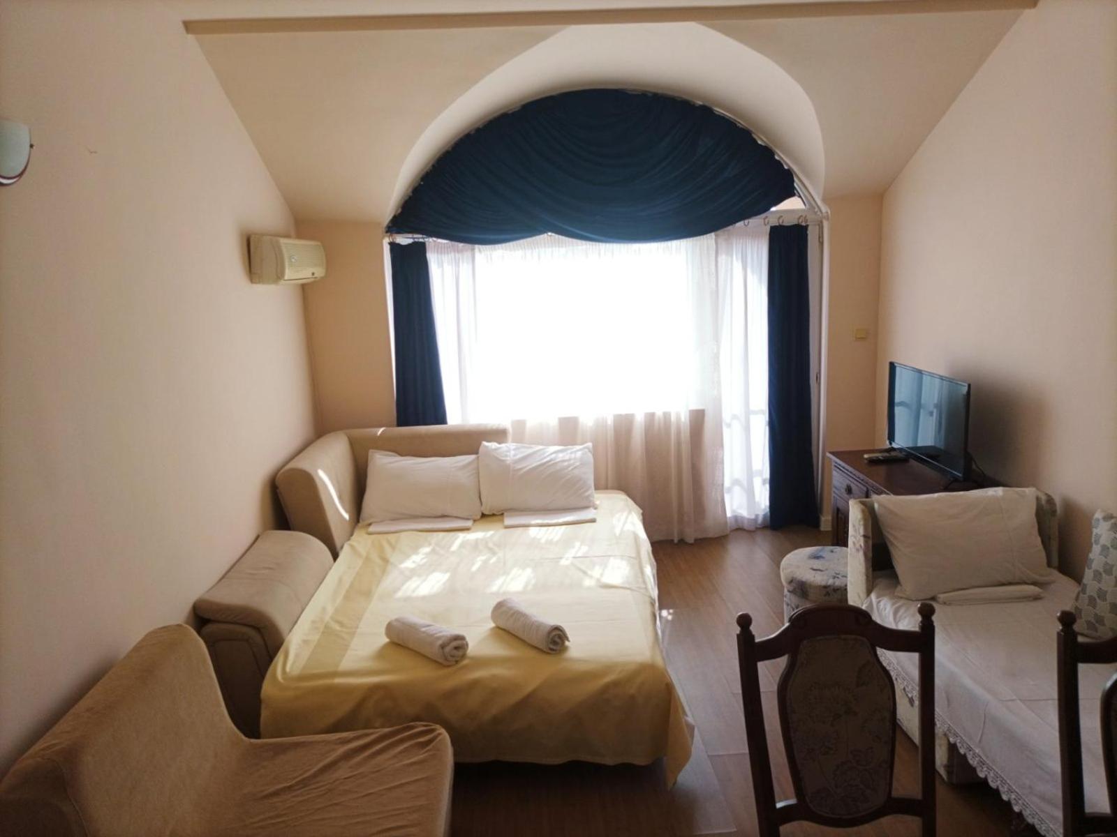 Wild Cherry 2 bedroom Apartament Economy-4