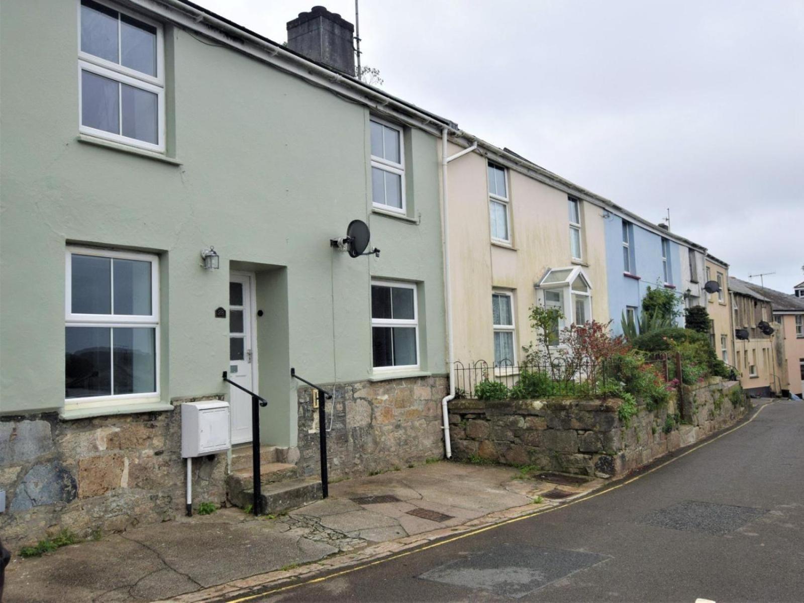 Bells Cottage - 5 min walking distance to train station and town on your doorsteps