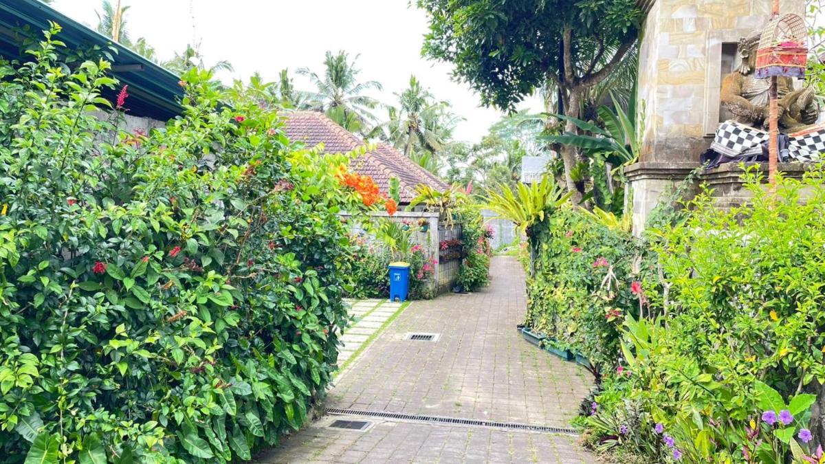 Rumah Taman Kutuh view 3