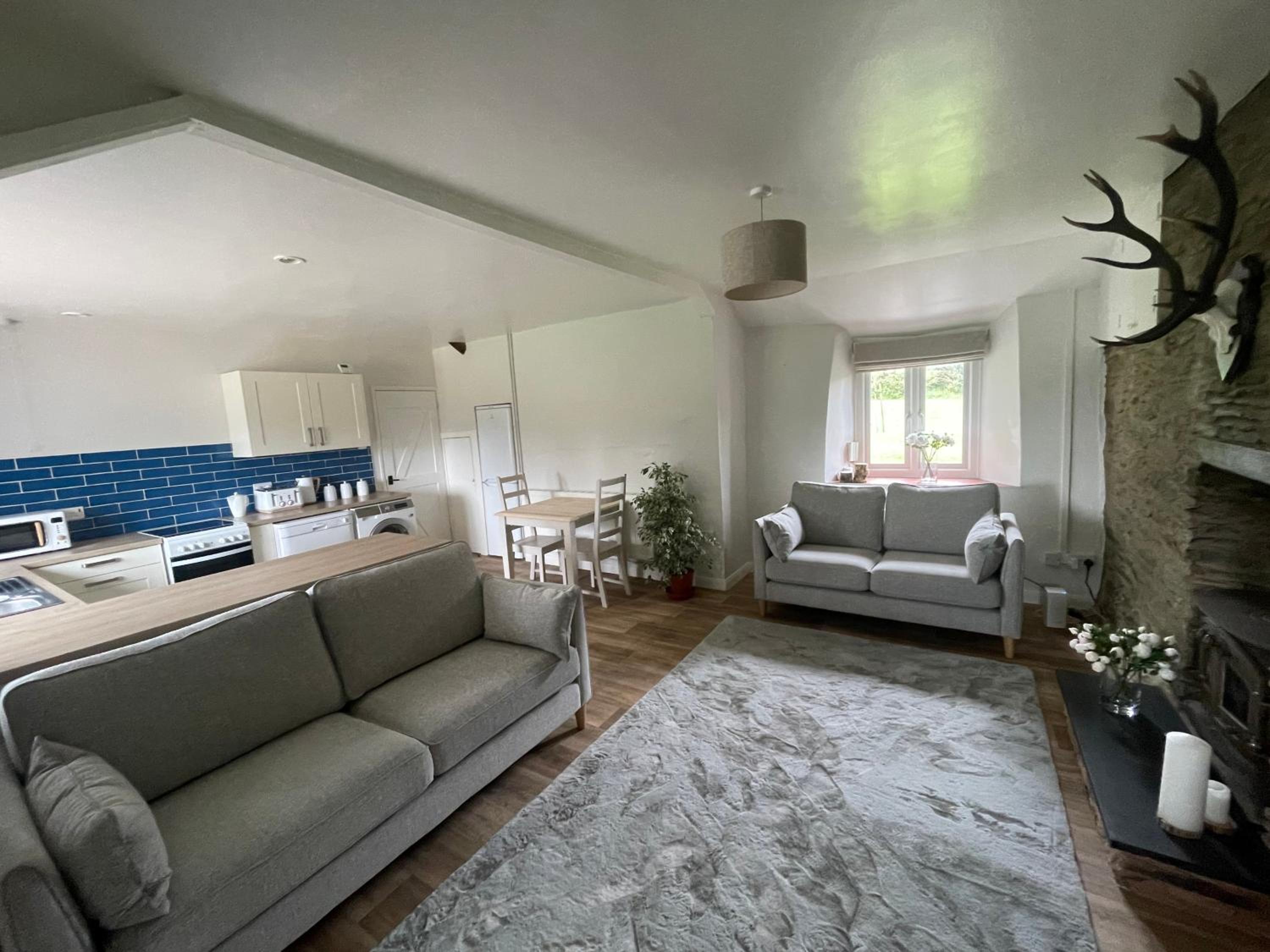 Winstitchen Cottage situated near the River Barle