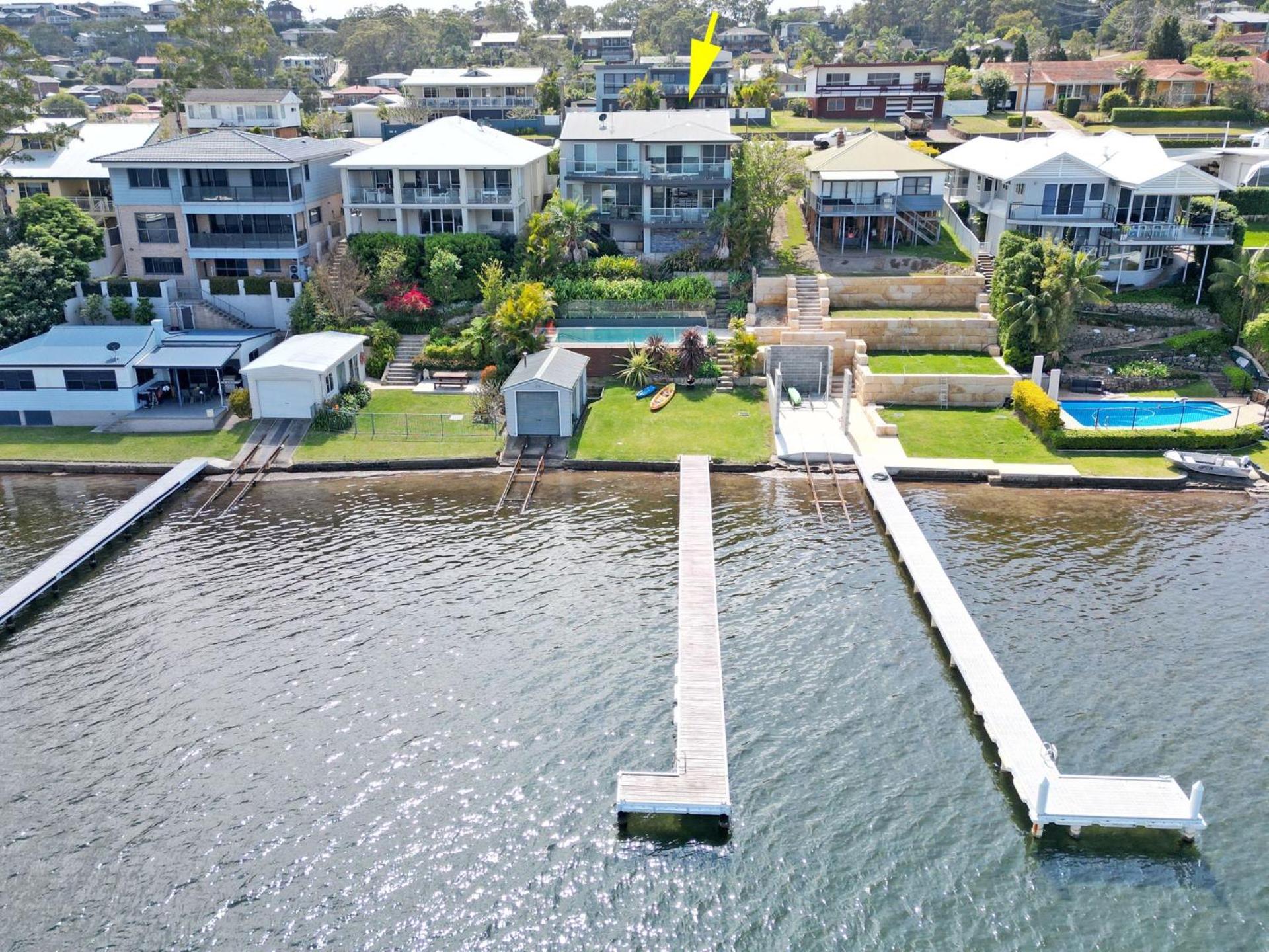 Absolute Waterfront Lakehouse Fishing Point Waterfront Pool Jetty