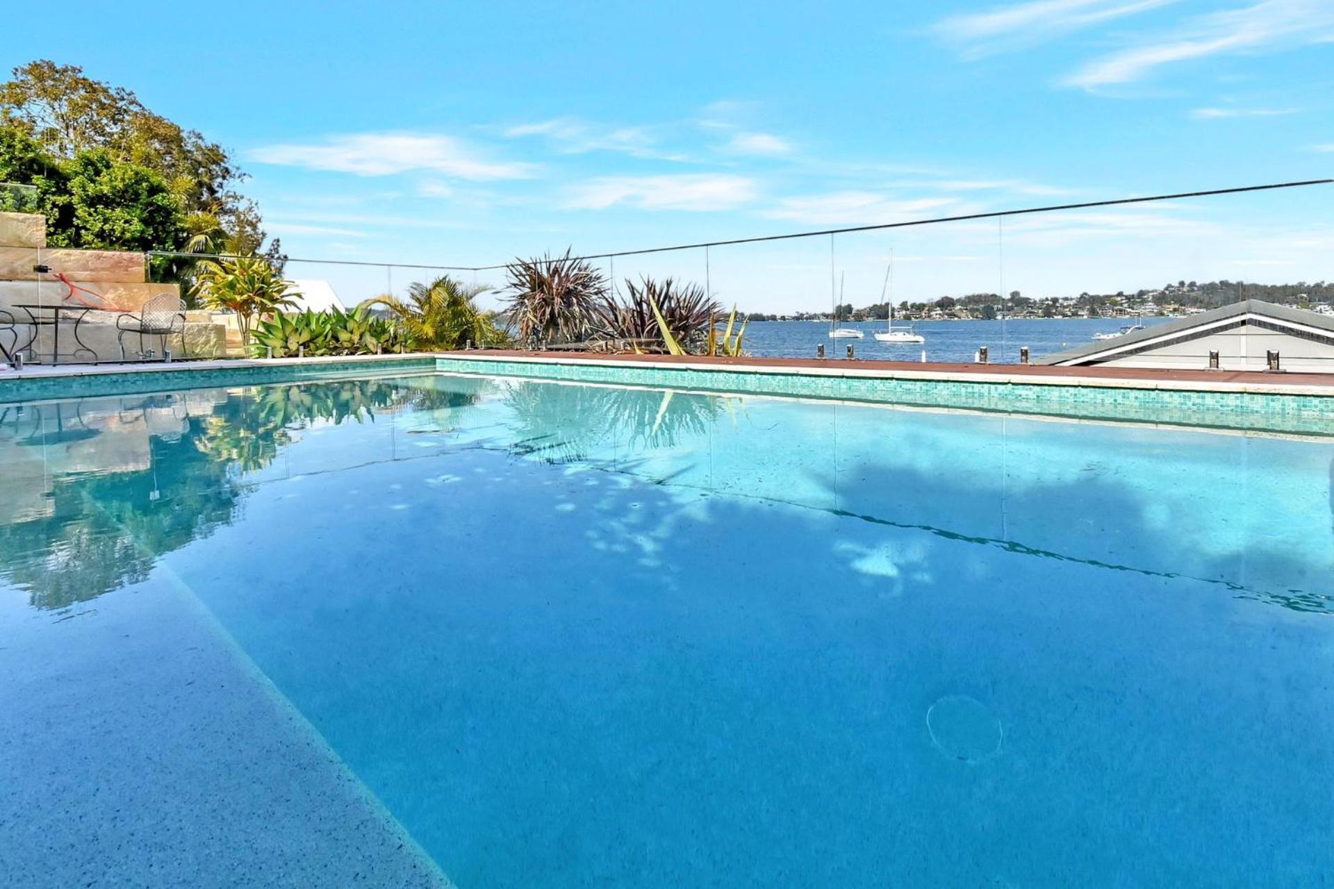 Absolute Waterfront Lakehouse Fishing Point Waterfront Pool Jetty