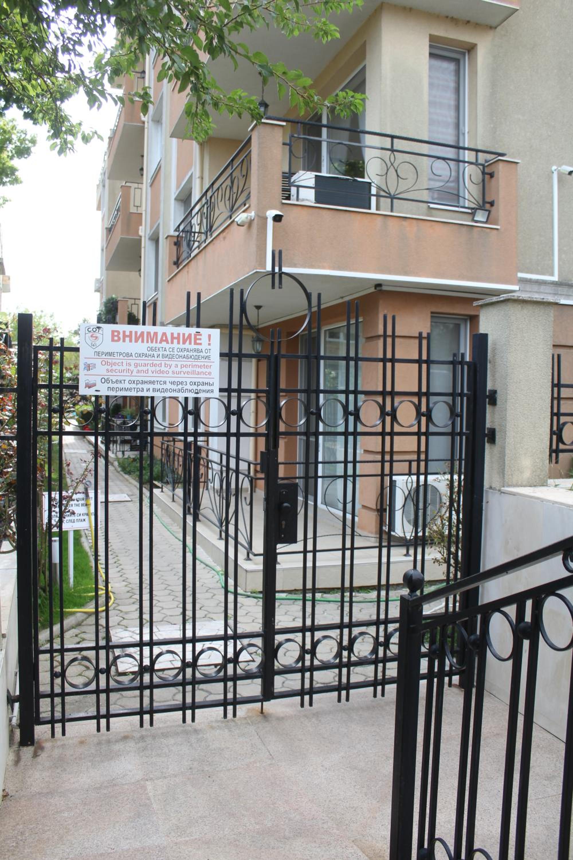 Pomorie Residence 1-bedroom apartment with pool & free parking, 300 m to the beach view 4