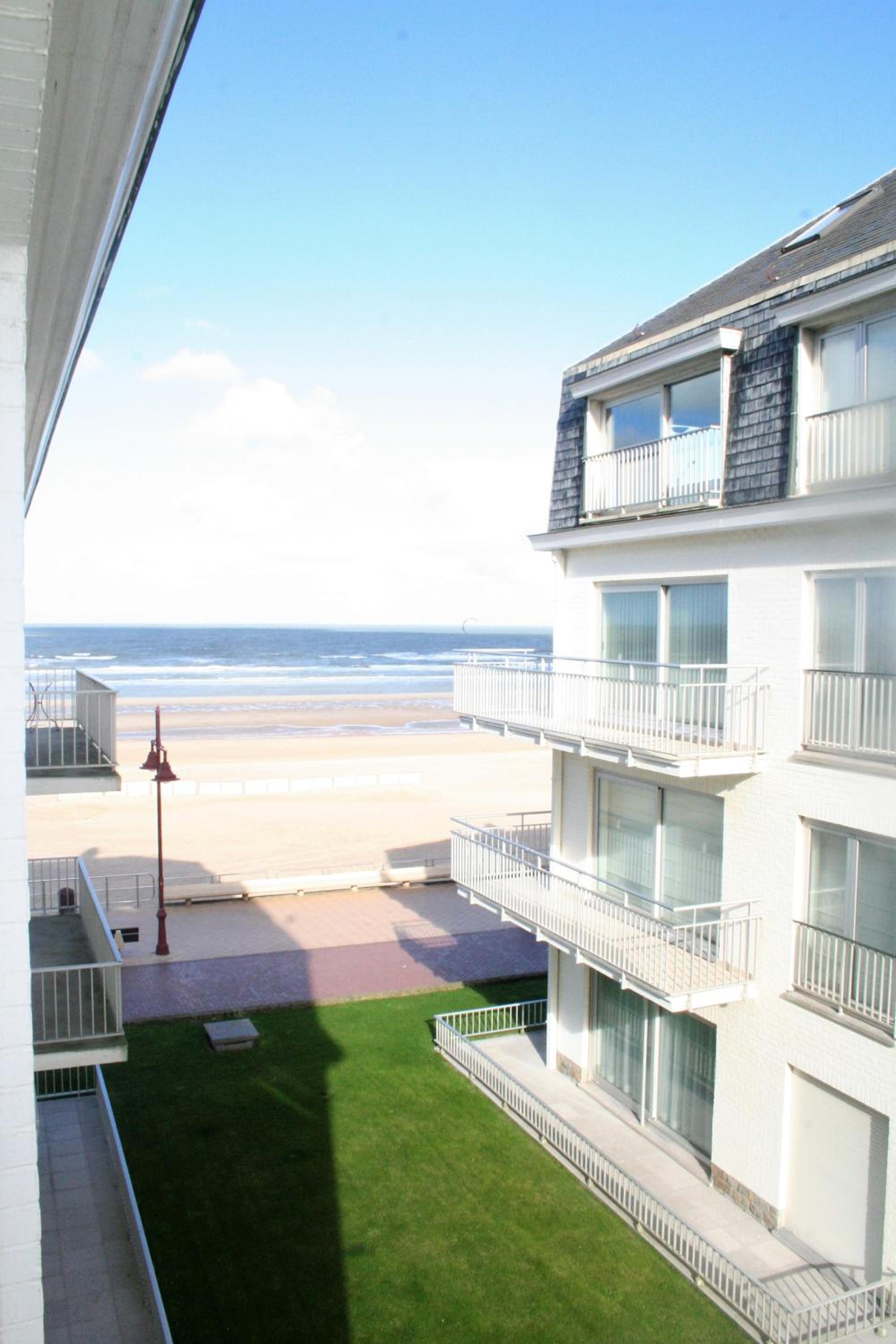 Golden Beach I F2