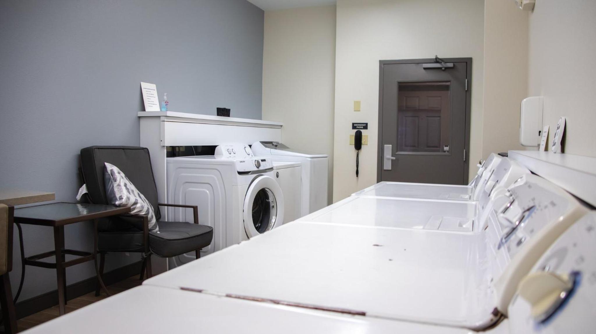 Peoria Vacations - Candlewood Suites - Peoria at Grand Prairie, an IHG Hotel - Property Image 2