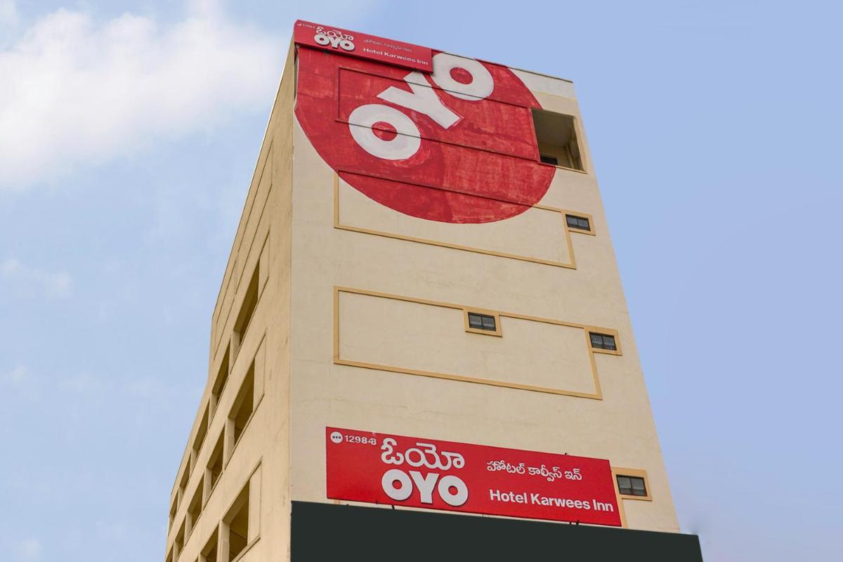 69076 OYO Hotel Sweekar