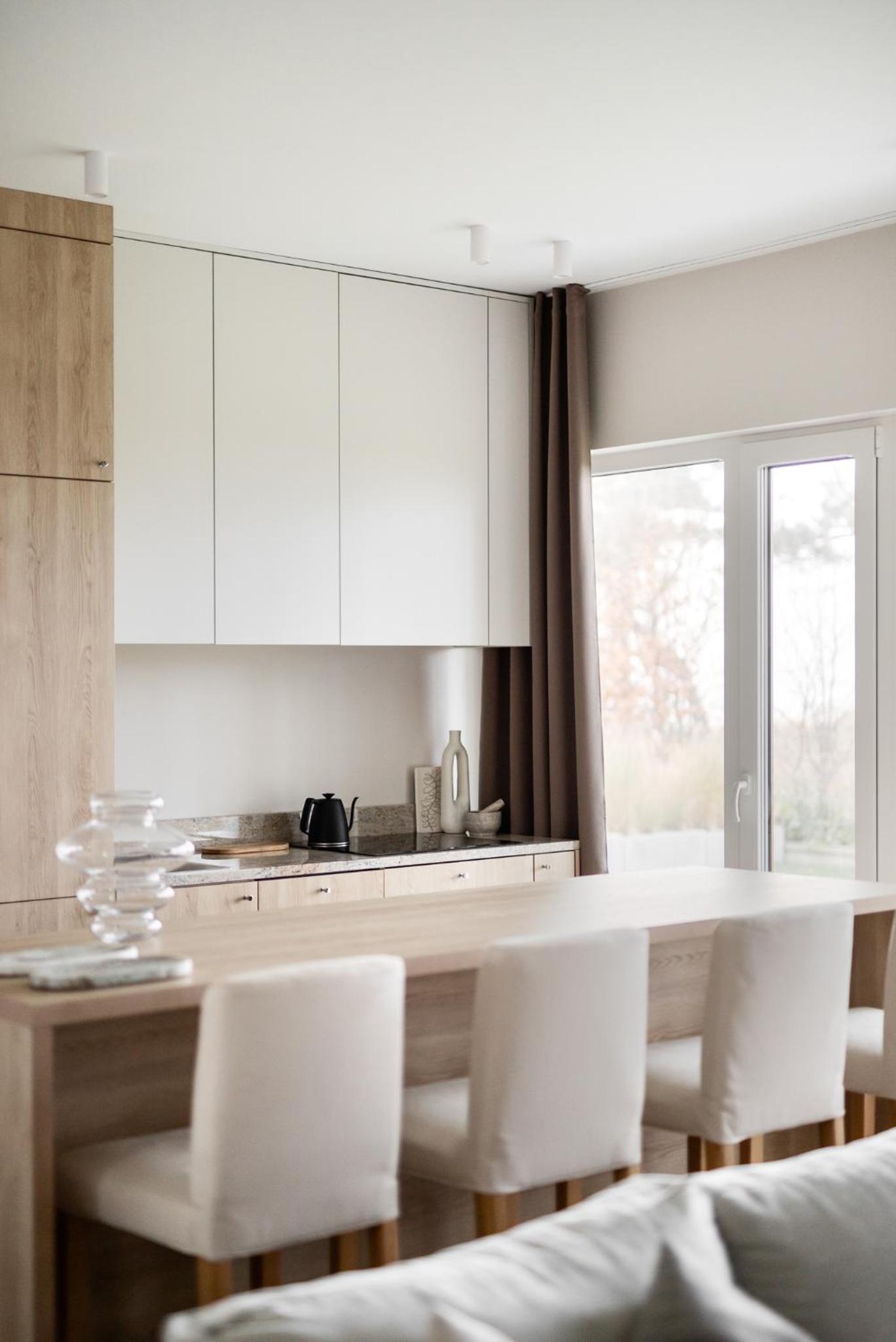 LET'S SEA - 2 Bedroom - Premium Baltic Apartment with Front Sea View Garden and SPA access
