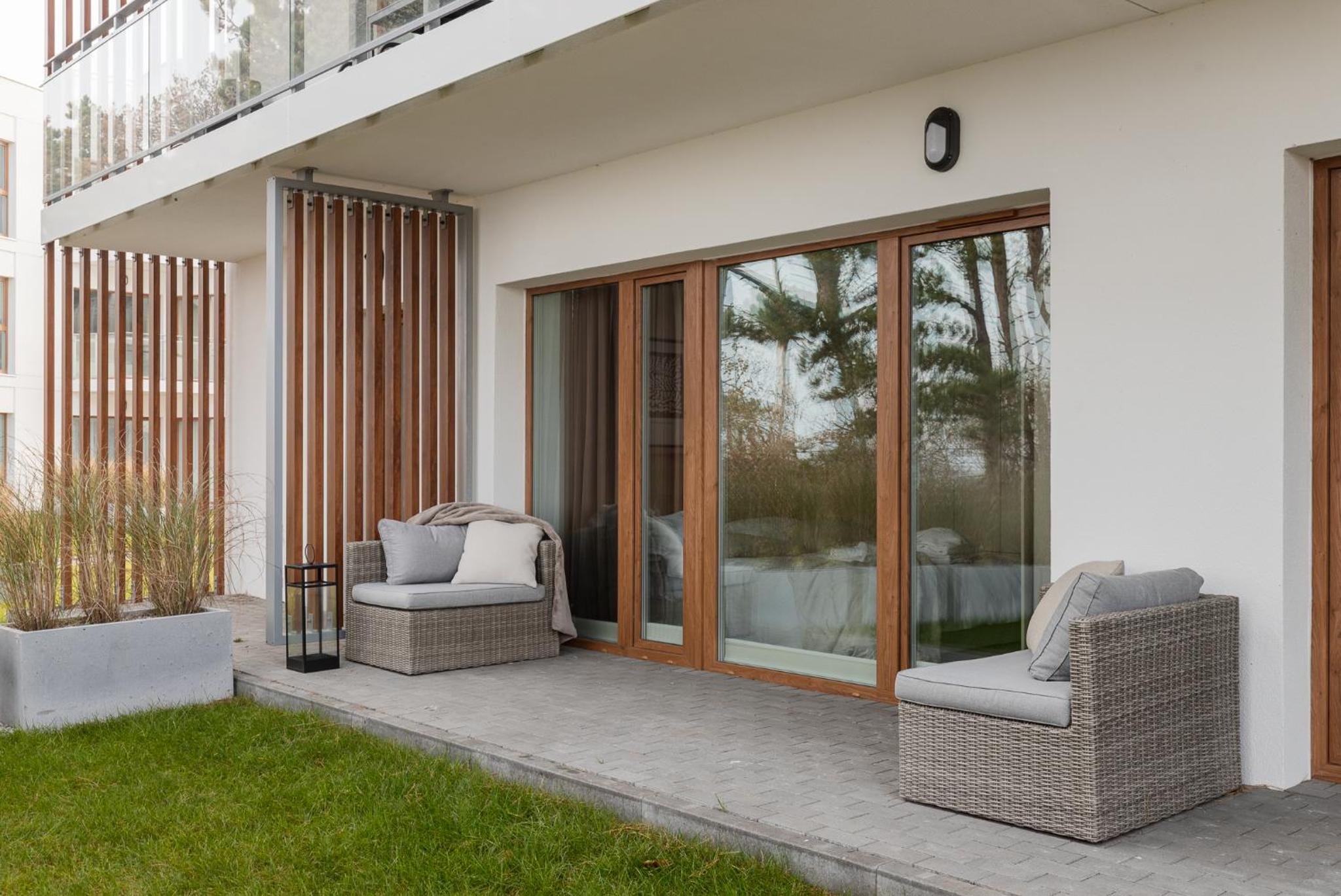 LET'S SEA - 2 Bedroom - Premium Baltic Apartment with Front Sea View Garden and SPA access