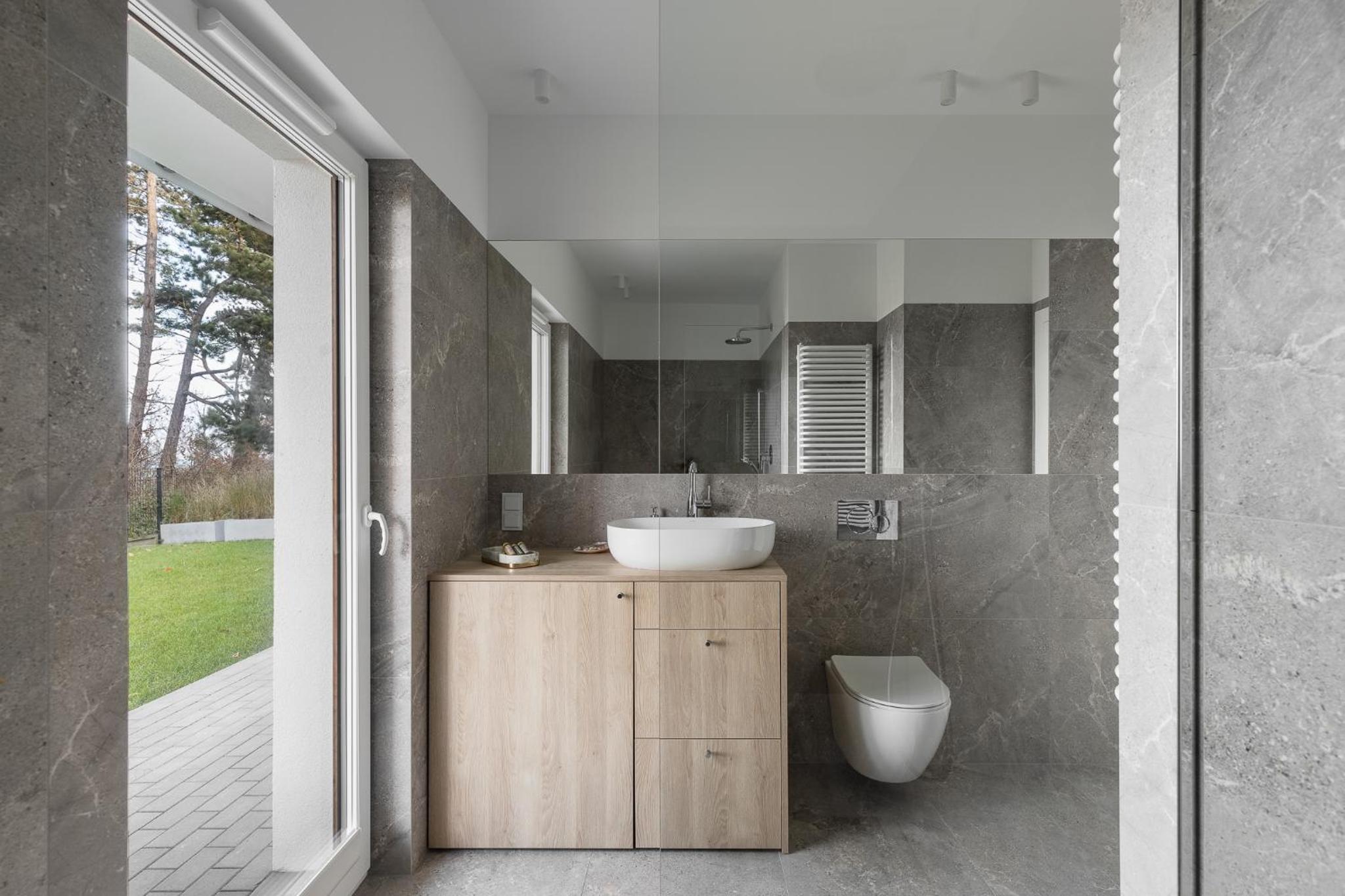 LET'S SEA - 2 Bedroom - Premium Baltic Apartment with Front Sea View Garden and SPA access