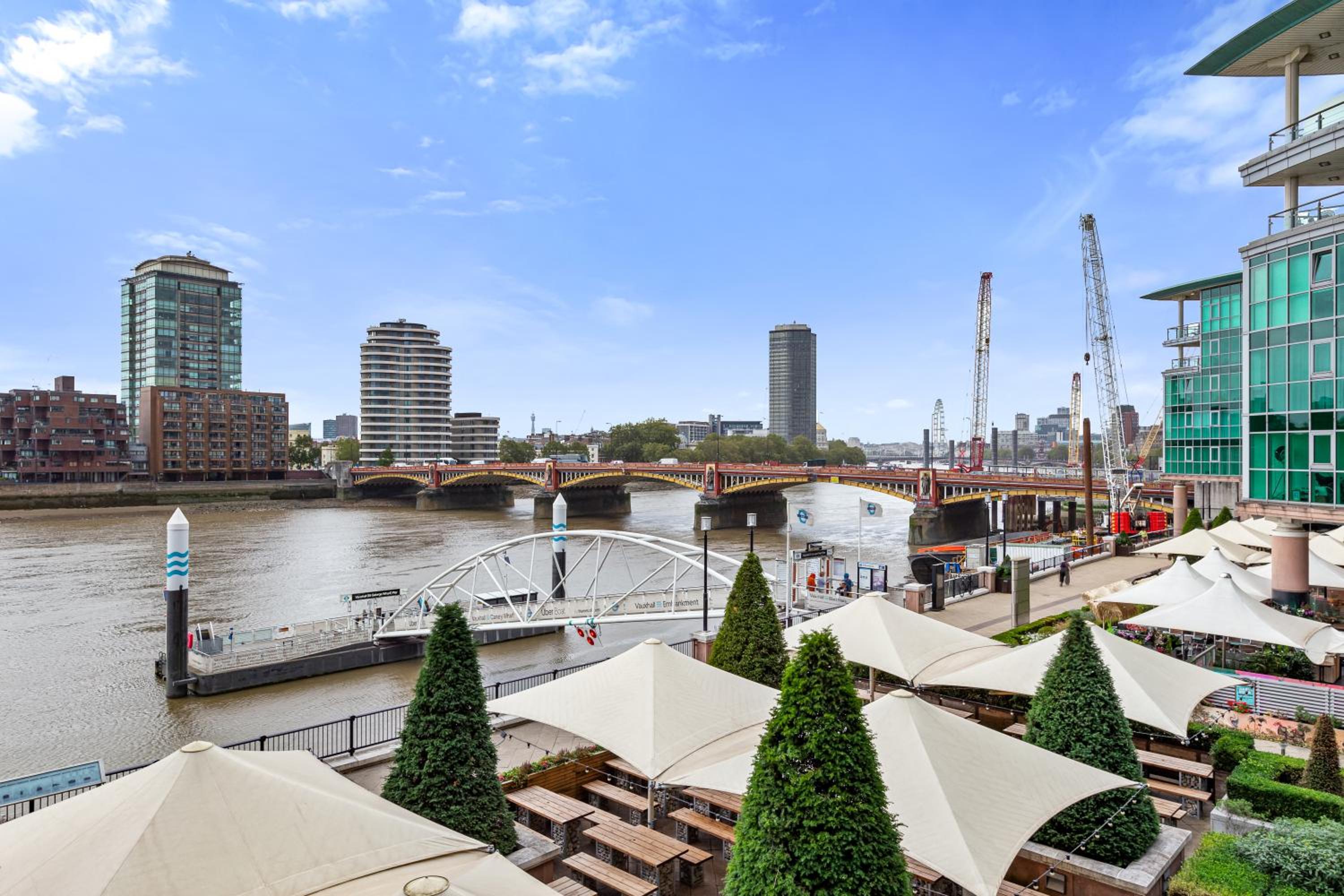 Central LONDON 2 Bedroom US EMBASSY London Eye and Riverside view panoramic balcony