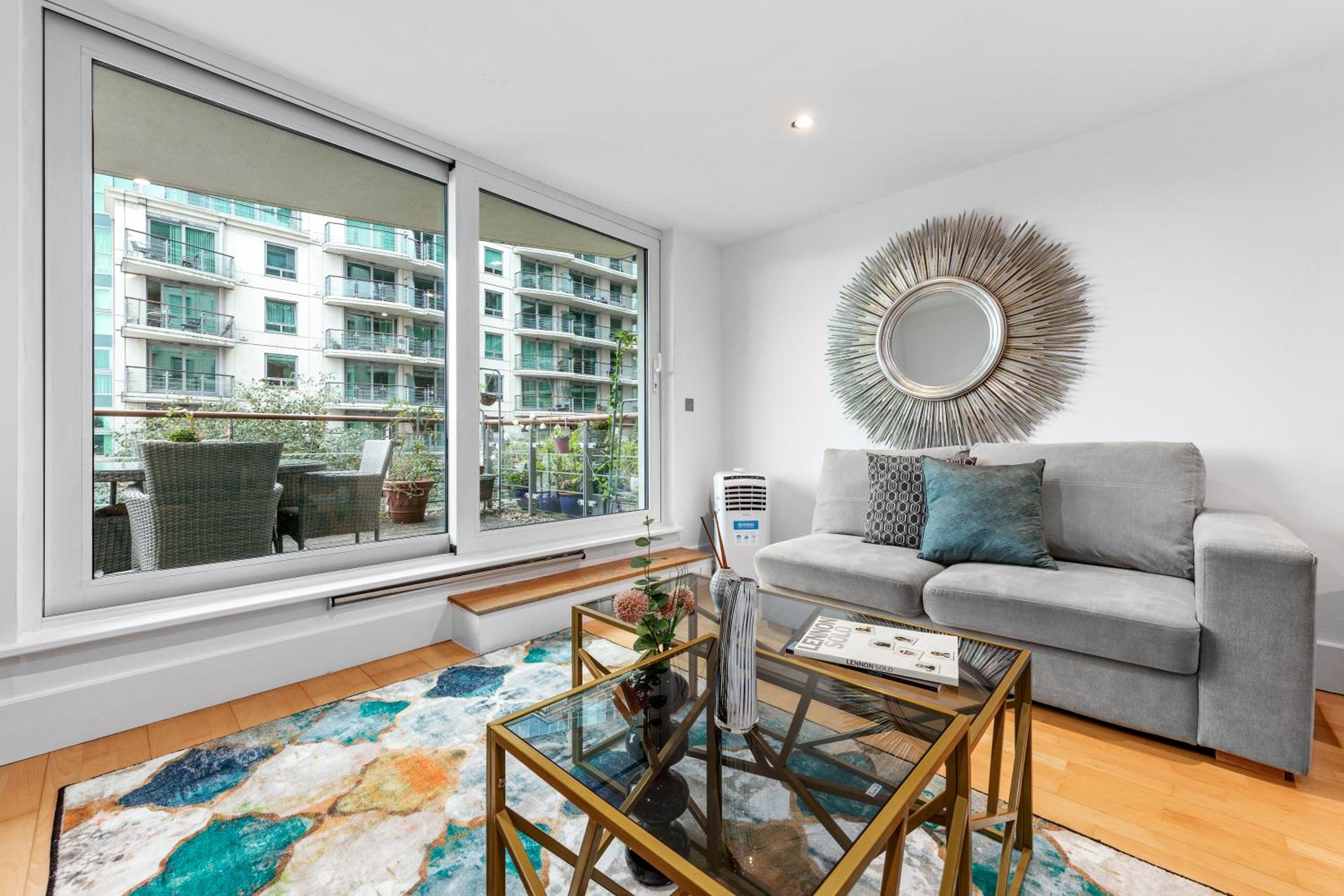 Central LONDON 2 Bedroom US EMBASSY London Eye and Riverside view panoramic balcony