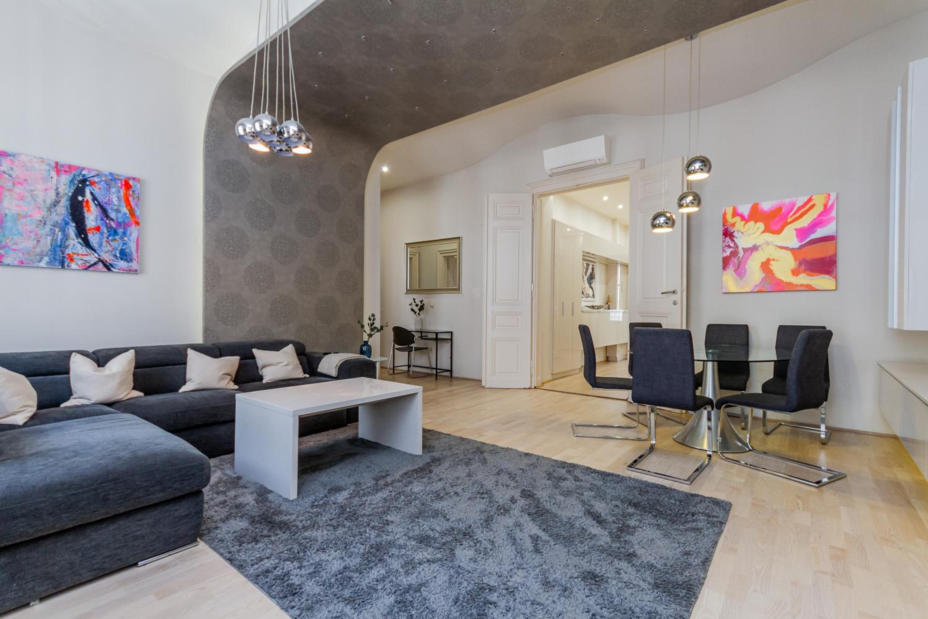 Andrássy Str. Luxury Apartment view 5